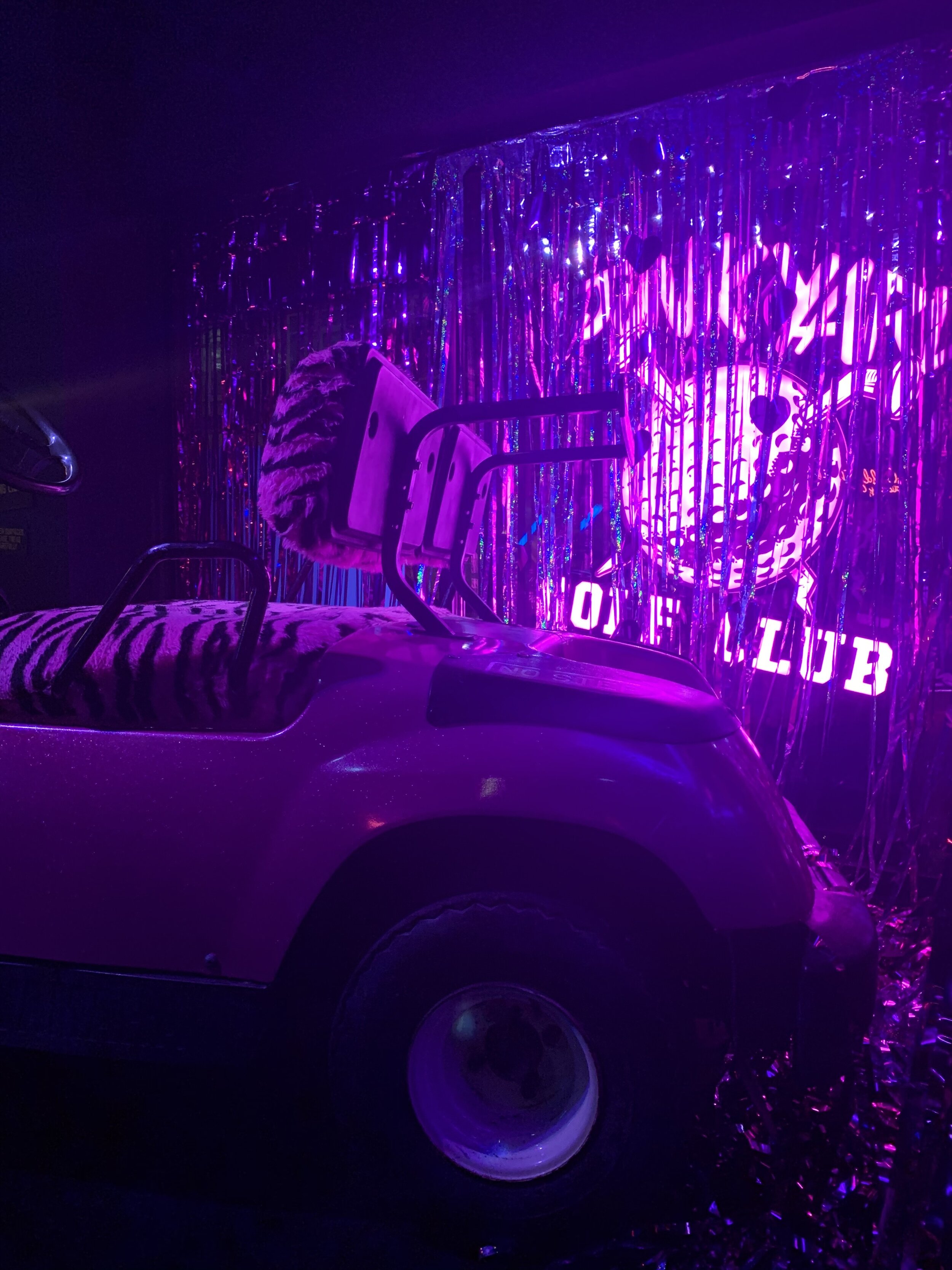 Junkyard Golf Club on X: Born Trippy? Rave through the 90s on course Dirk.  Exclusive to our London Junkyard, expect big tunes, furry walls and  distorted floors 🏌️‍♀️. Book now 🔗 in