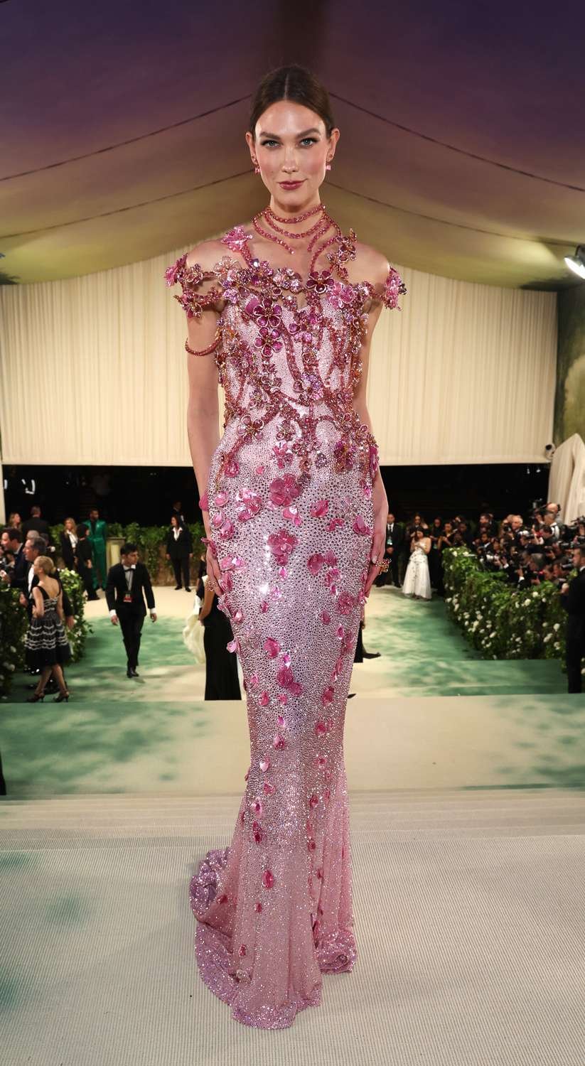 Details of the 2024 Met Gala’s Stellar Looks: The Garden of Time ...