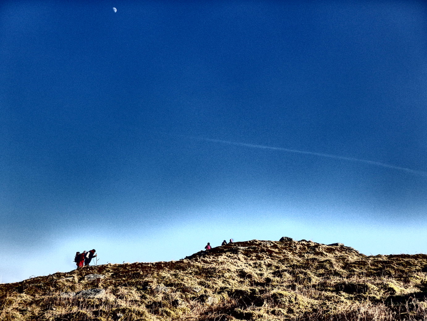  A half moon and amazing blues 