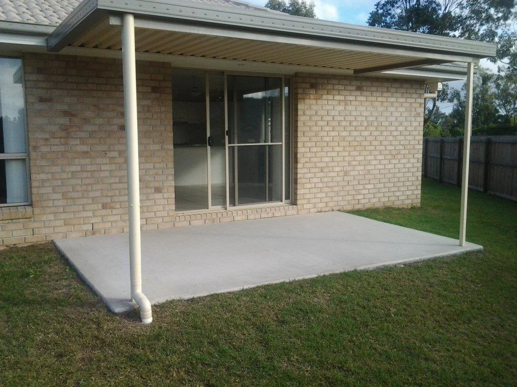 back pergola.jpg