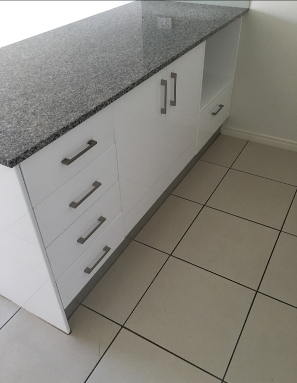 5-Kitchen 2.png
