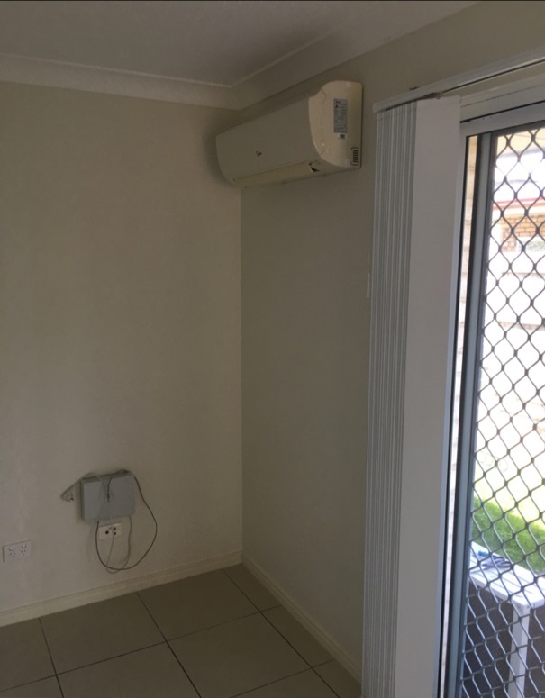 8-Air Con Dinint.jpg