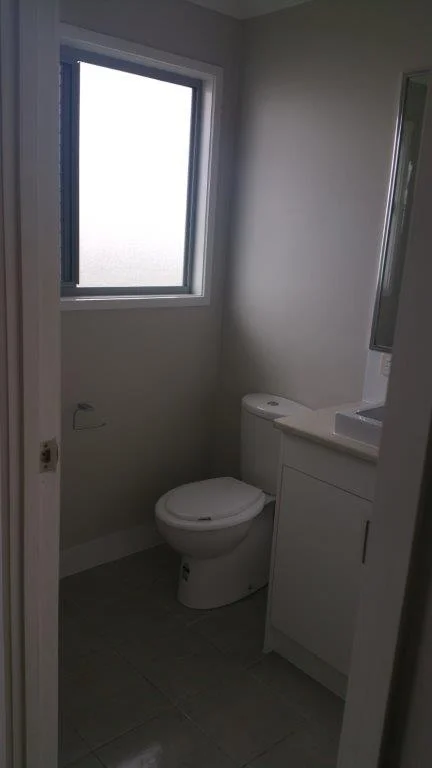 12-Ensuite.jpg