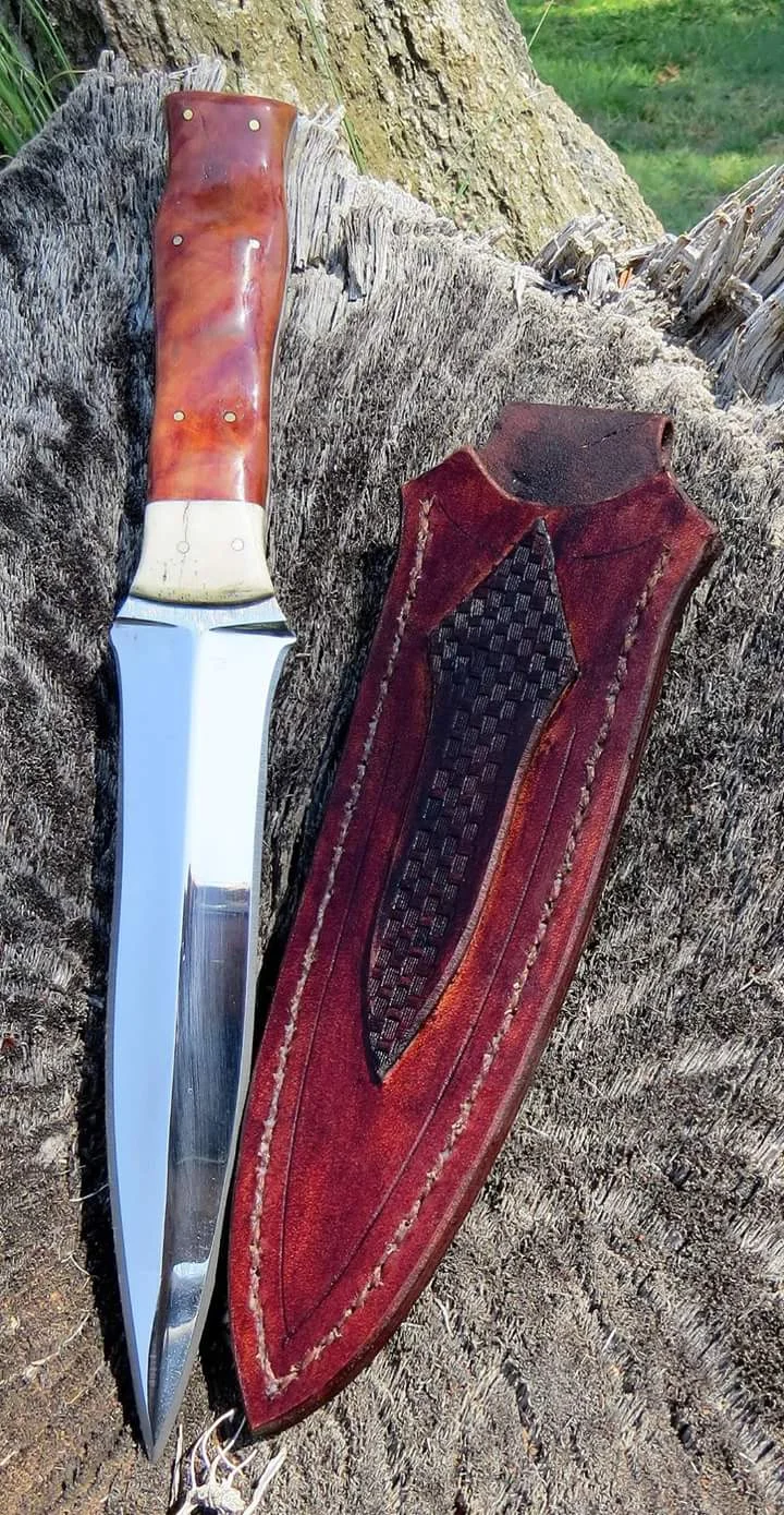 Boot dagger with personalized sheath
