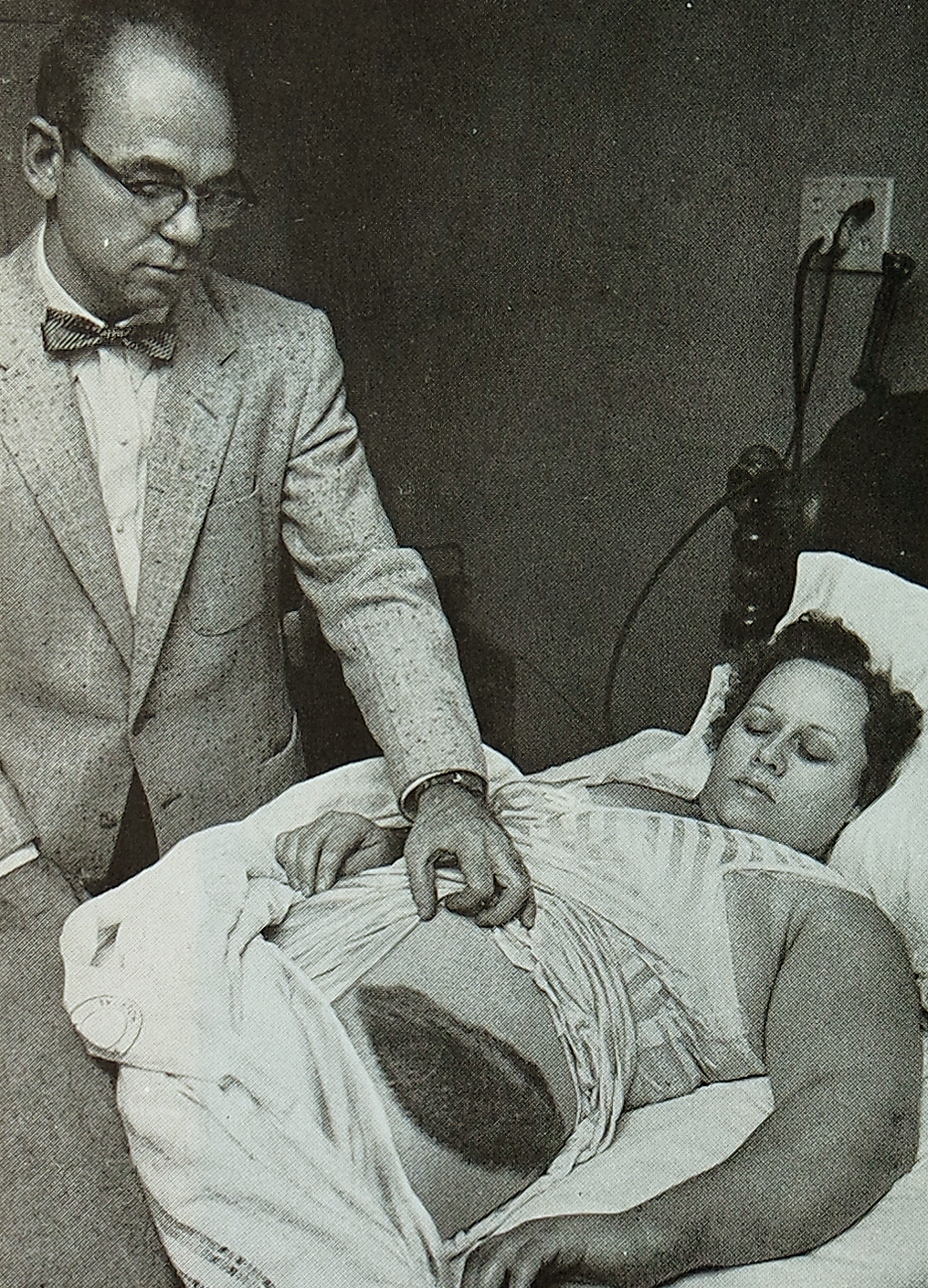 found material _ woman hit by a meteroite _ ("LIFE-Unsere Erde")