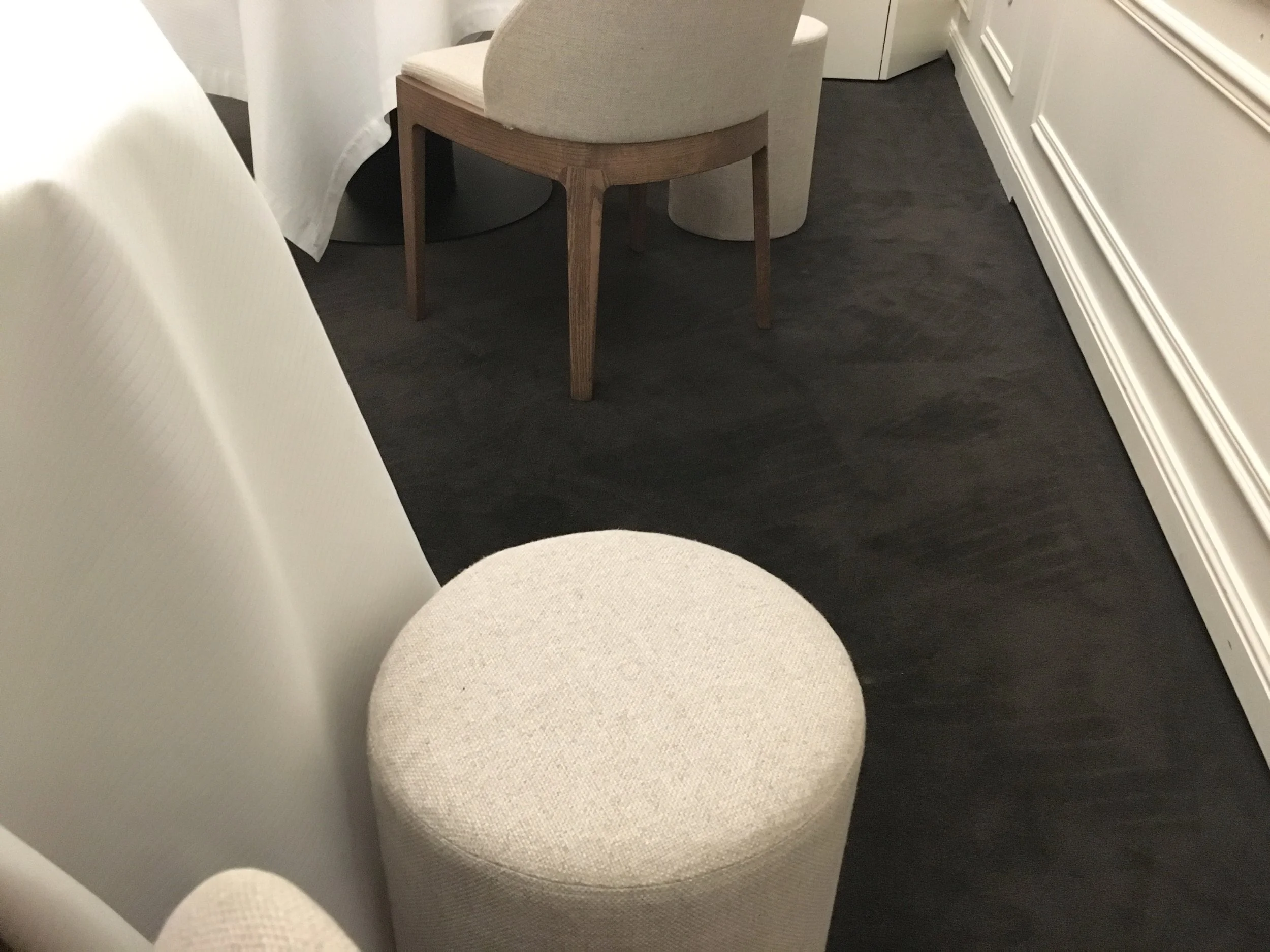 If I had a handbag it would rest well on this comfy stool