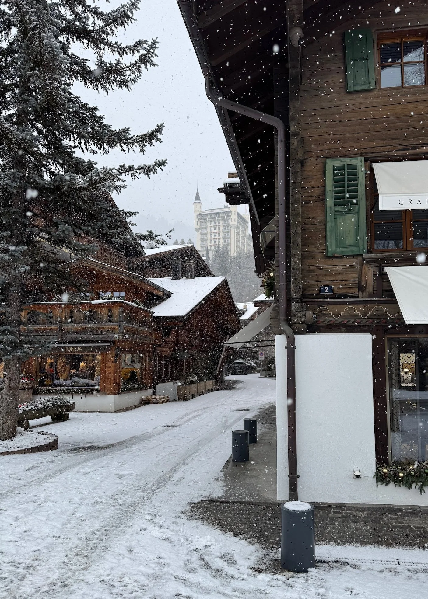 Gstaad - Top 1% Hotels