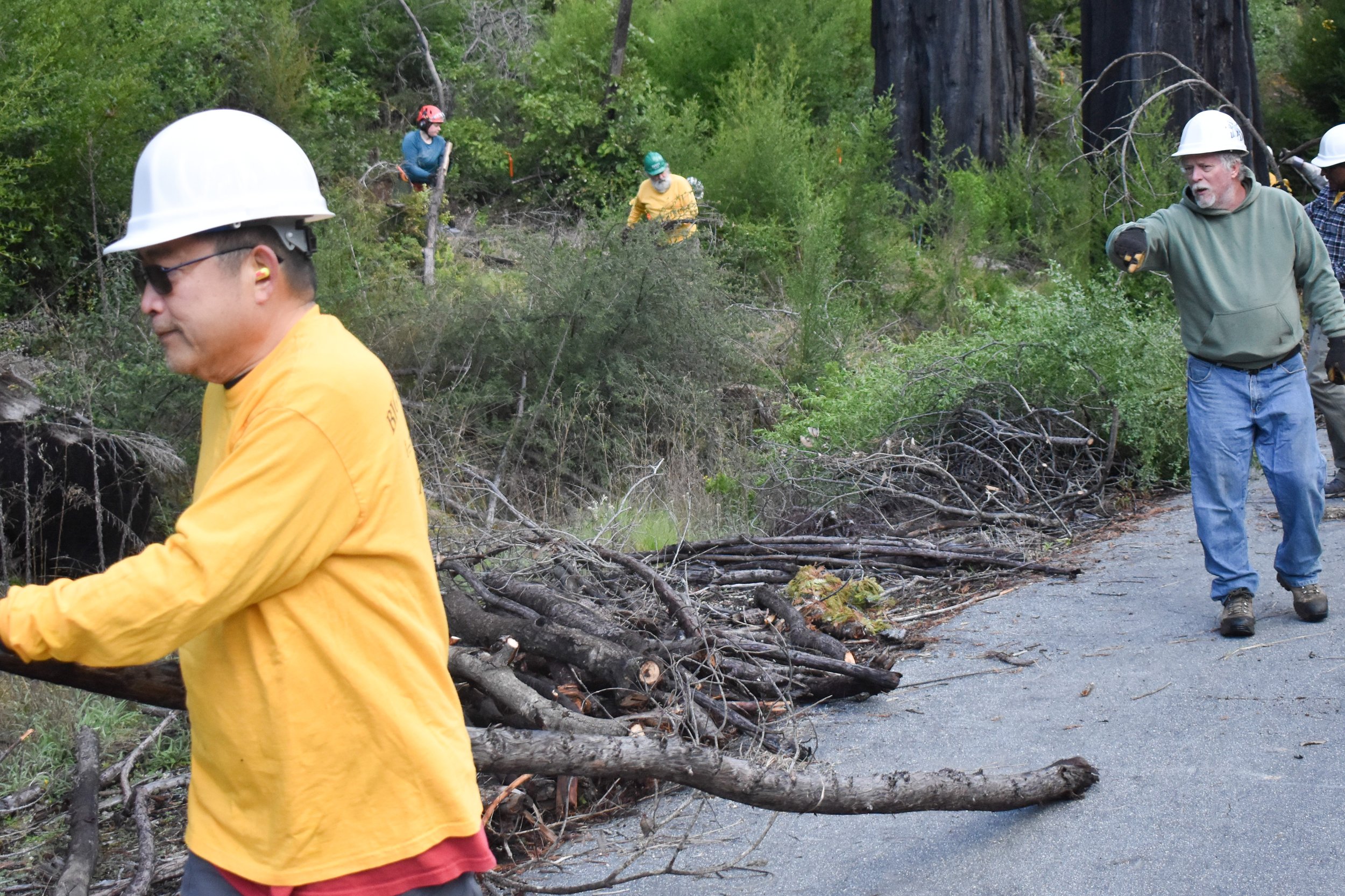 Rory Directing to Roadside Staging Area.jpg