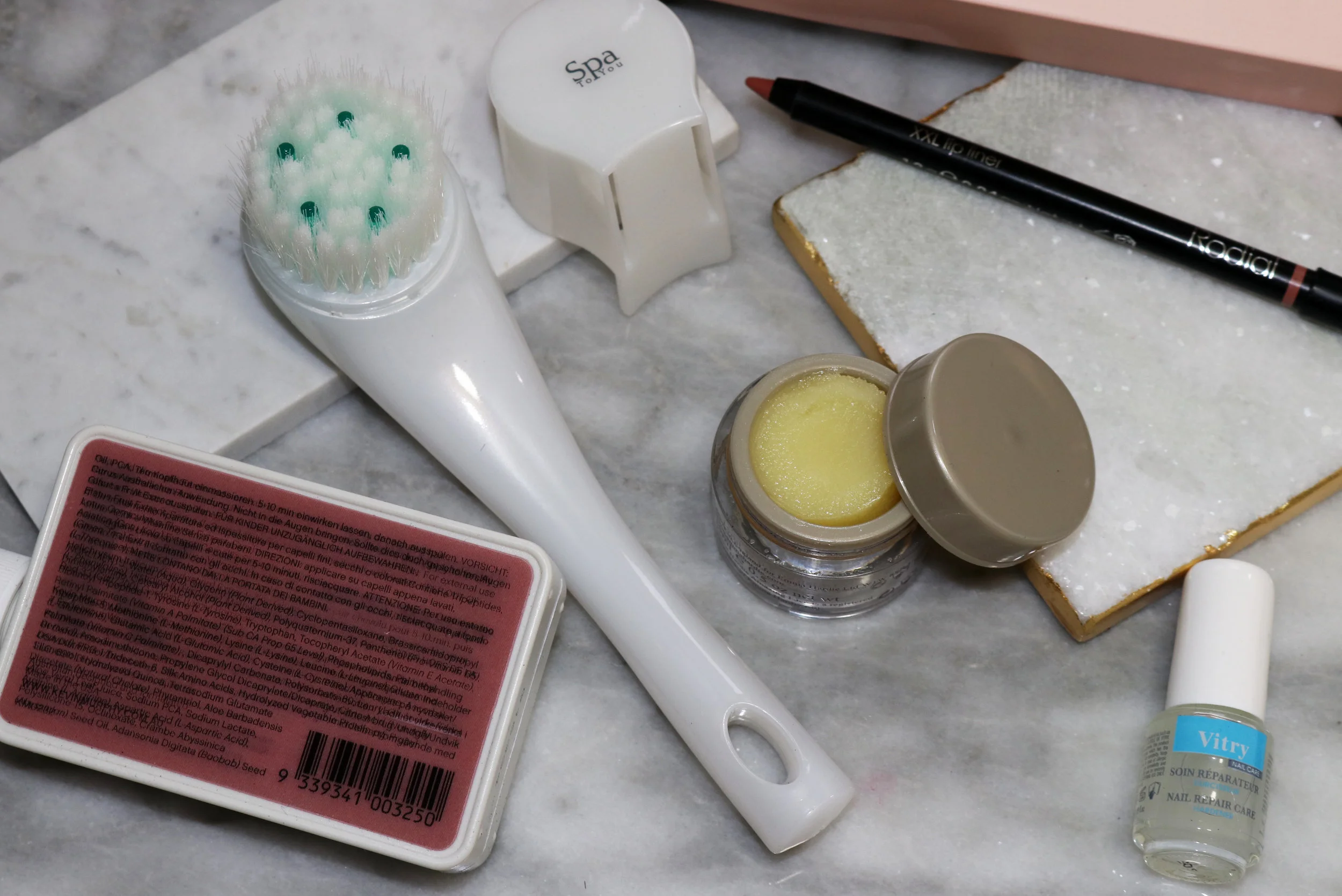 Glossybox May 2017 - A Look at This Month's Products