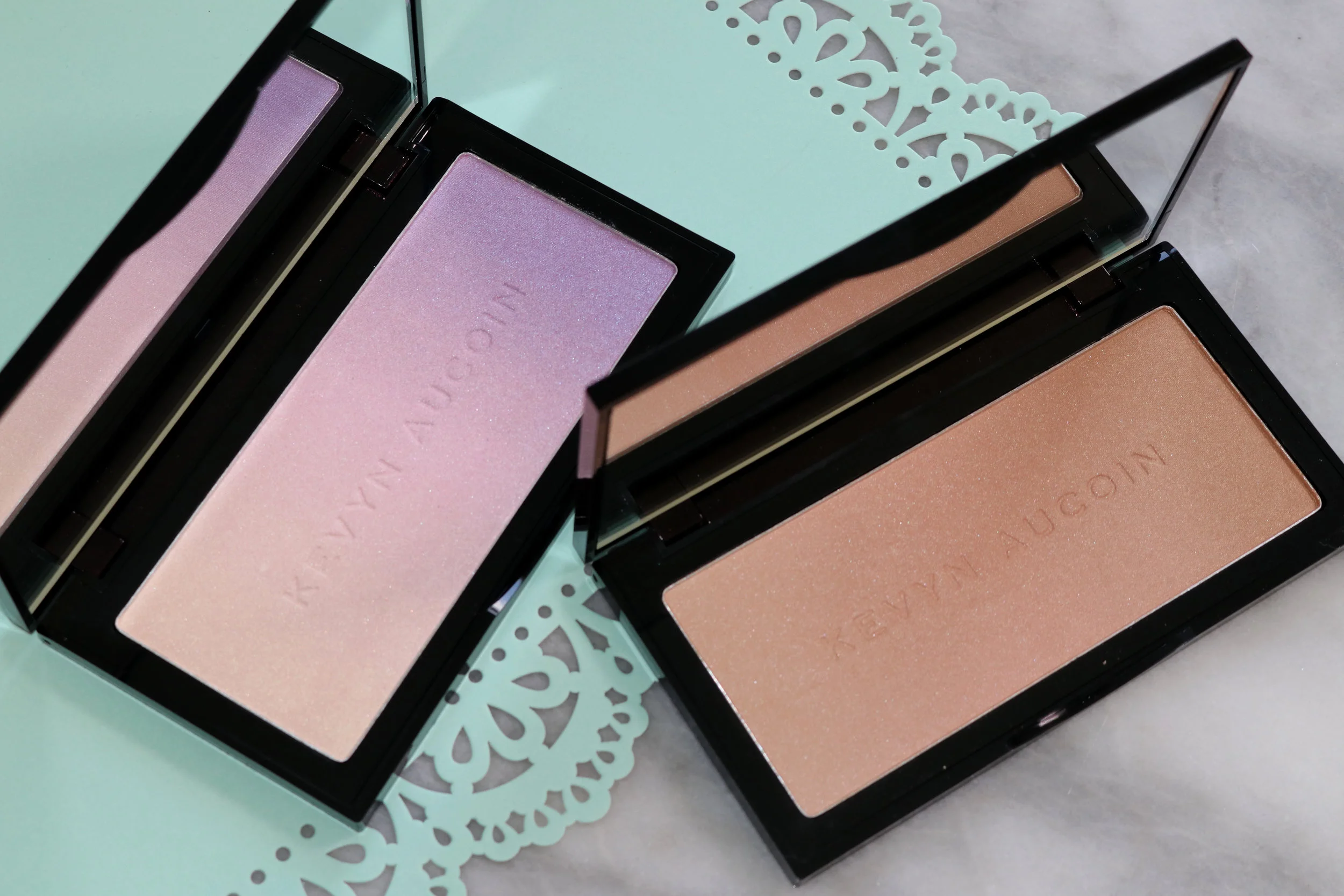 Kevyn Aucoin Beauty The Neo-Highlighter and The Neo-Limelight Highlighter – Photos & Swatches