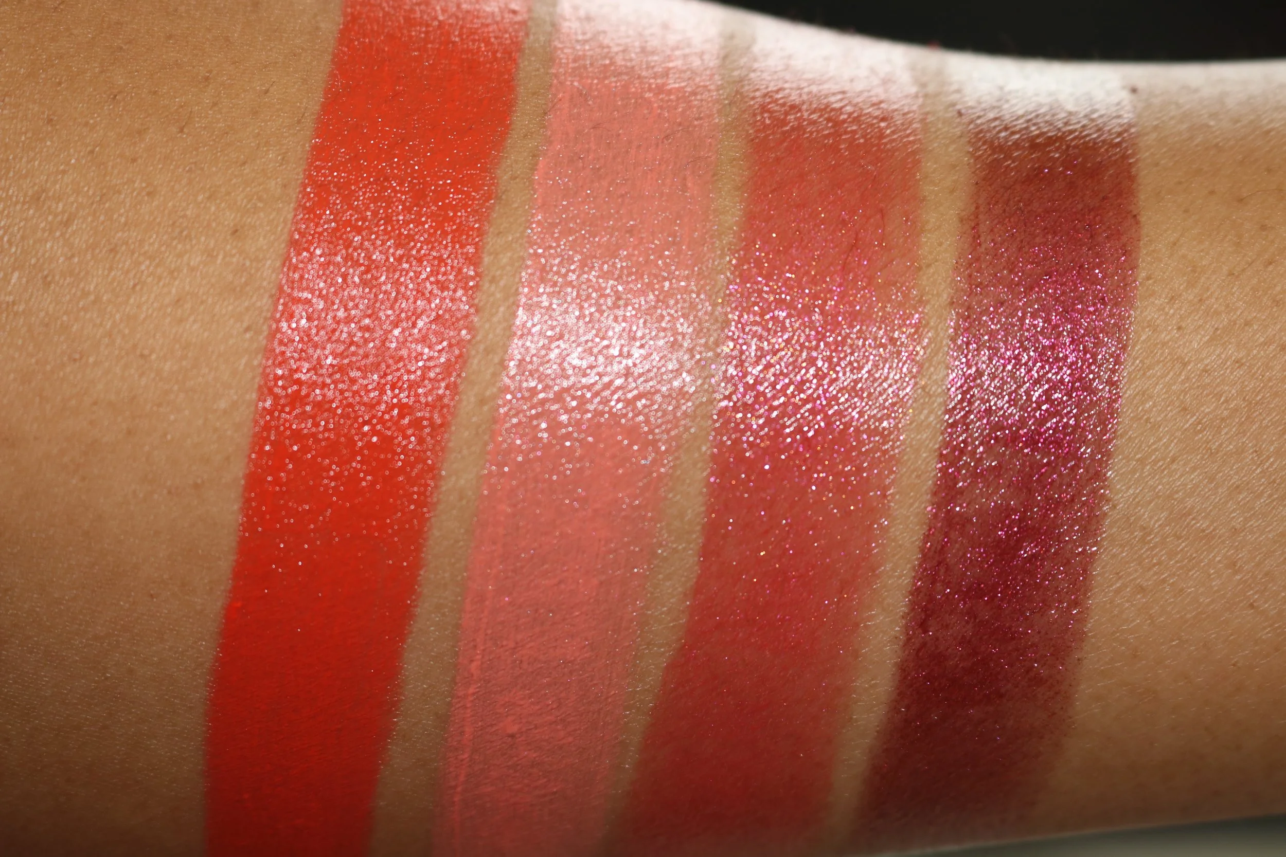 Swatches L to R: 340 Hot Rumor (creme), 350 Sly Wink (shimmer pearl), 360 Flash Chill (shimmer pearl), 370 Pocket Venus (cooled chrome)