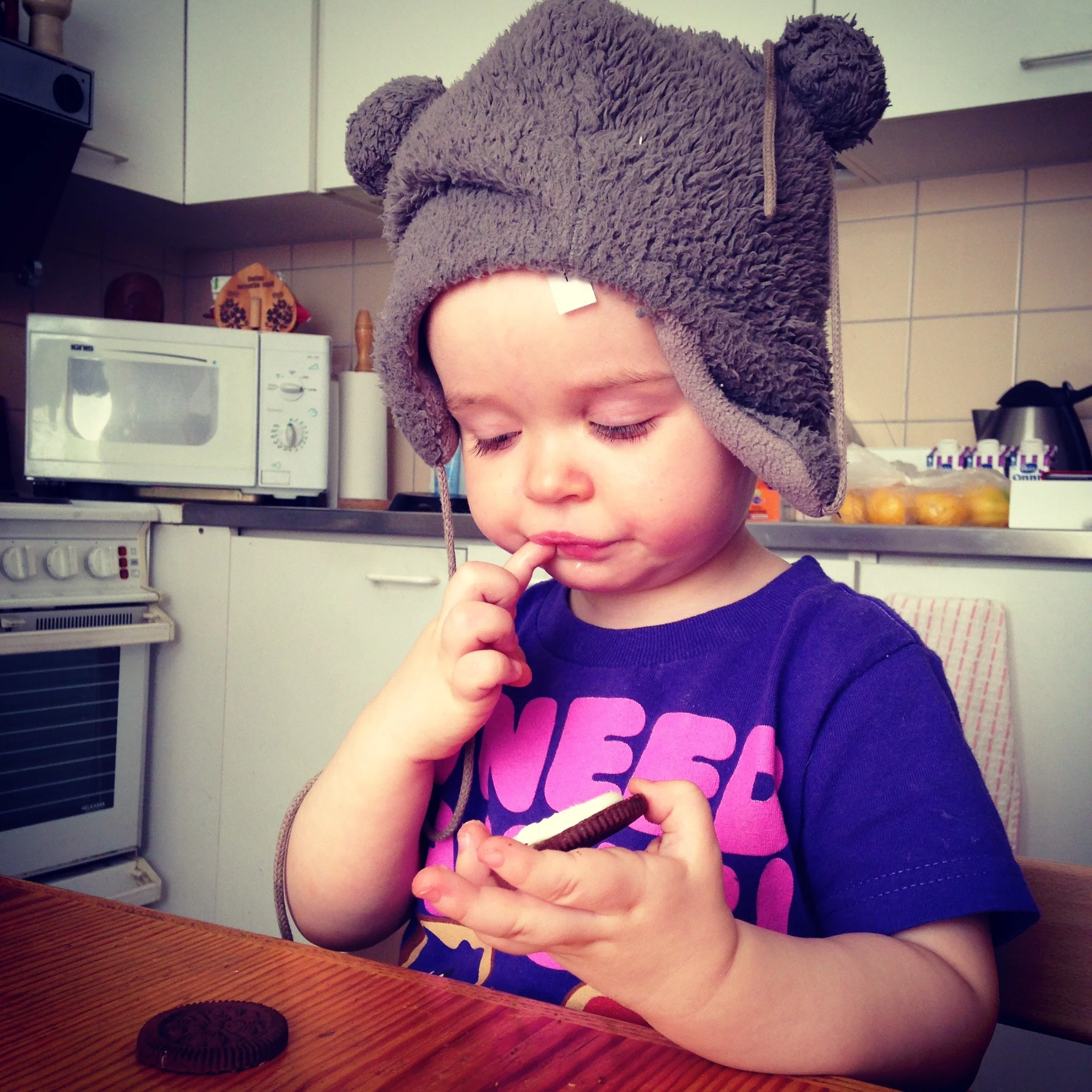 Äidit eivät tee koulutehtäviä