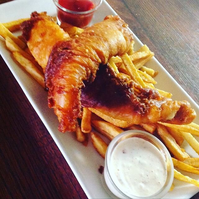 Come get a Fish &amp; Chips for dinner!! . Order at www.thepotep.com and pickup curbside in 25 minutes!! . #addictedtothepotep #dwntwnep #itsallgoodep #eatgreatep #epeats #supportlocalep