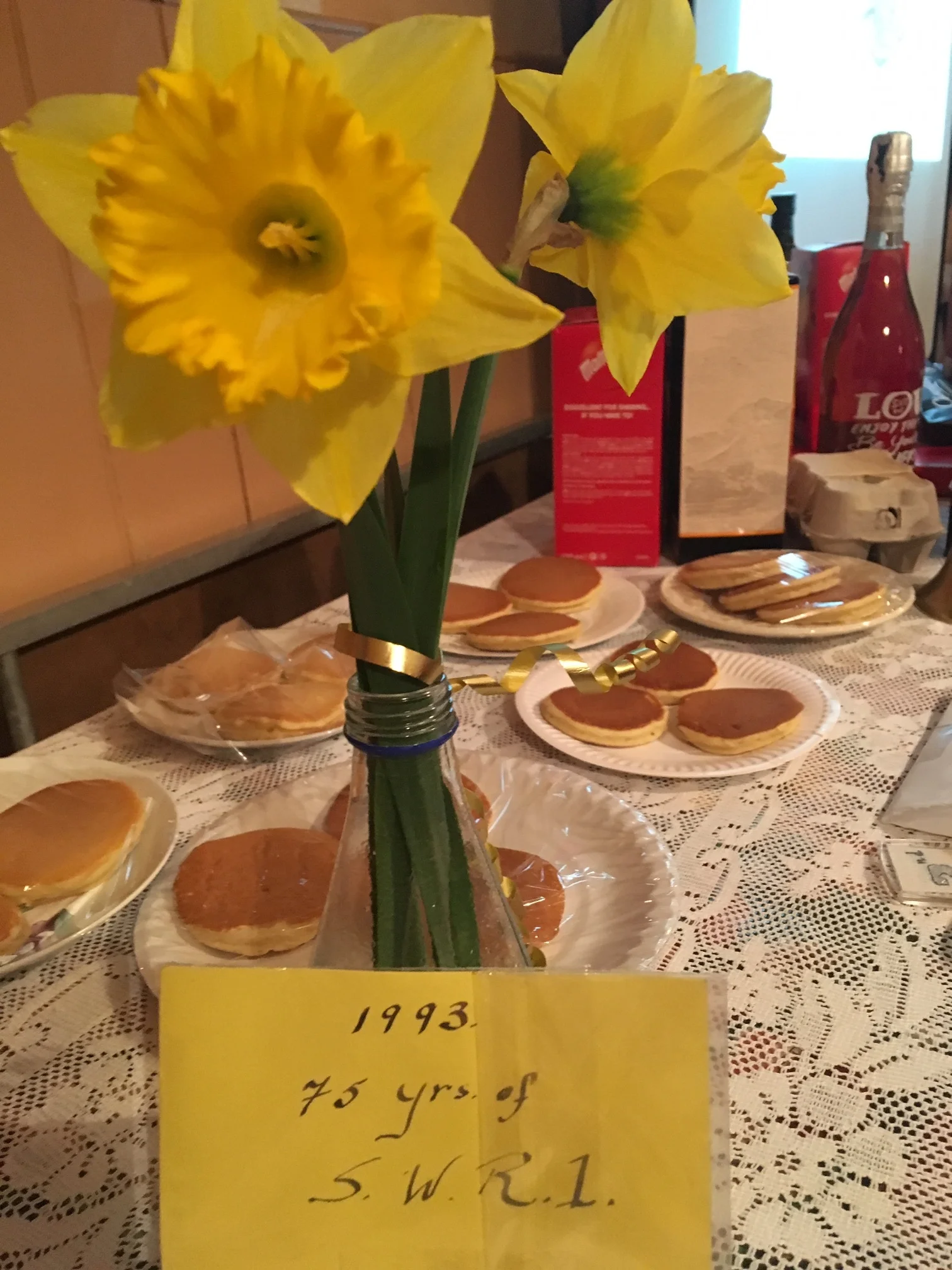 APRIL Rural Daffodils