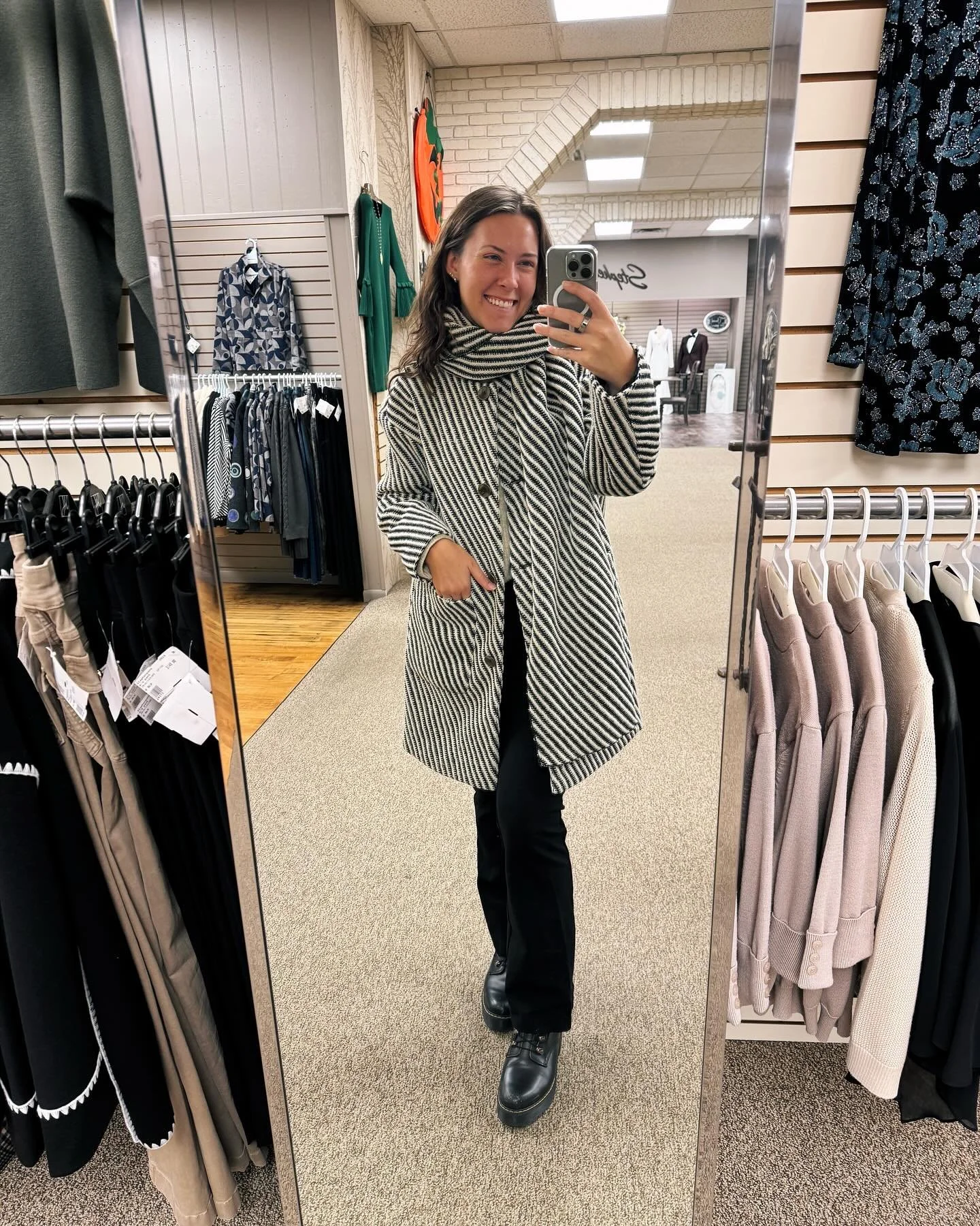 There’s a chill in the air, and new coats in store! Stop in any time now through Saturday, 10/25, and save 30% on a new coat or jacket! 
#fall #fallweather #winter #coat #winterstyle #fallstyle