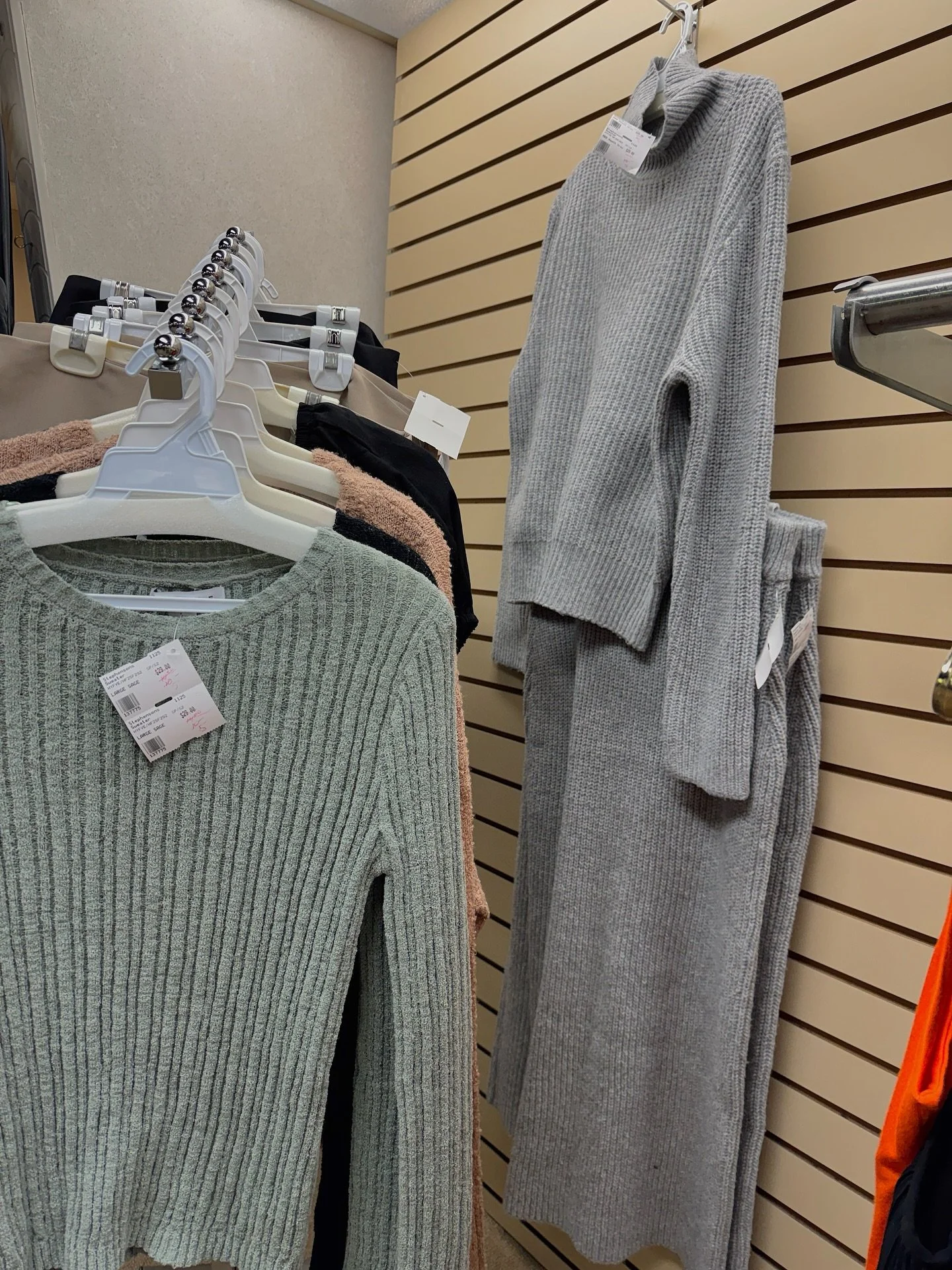 Prices you don&rsquo;t see everyday&hellip; 

Come check out all of these (and more!) great markdowns before the big event this weekend!! We&rsquo;ll see you soon 🛍️

#sale #wintersale #style #clearance #spring