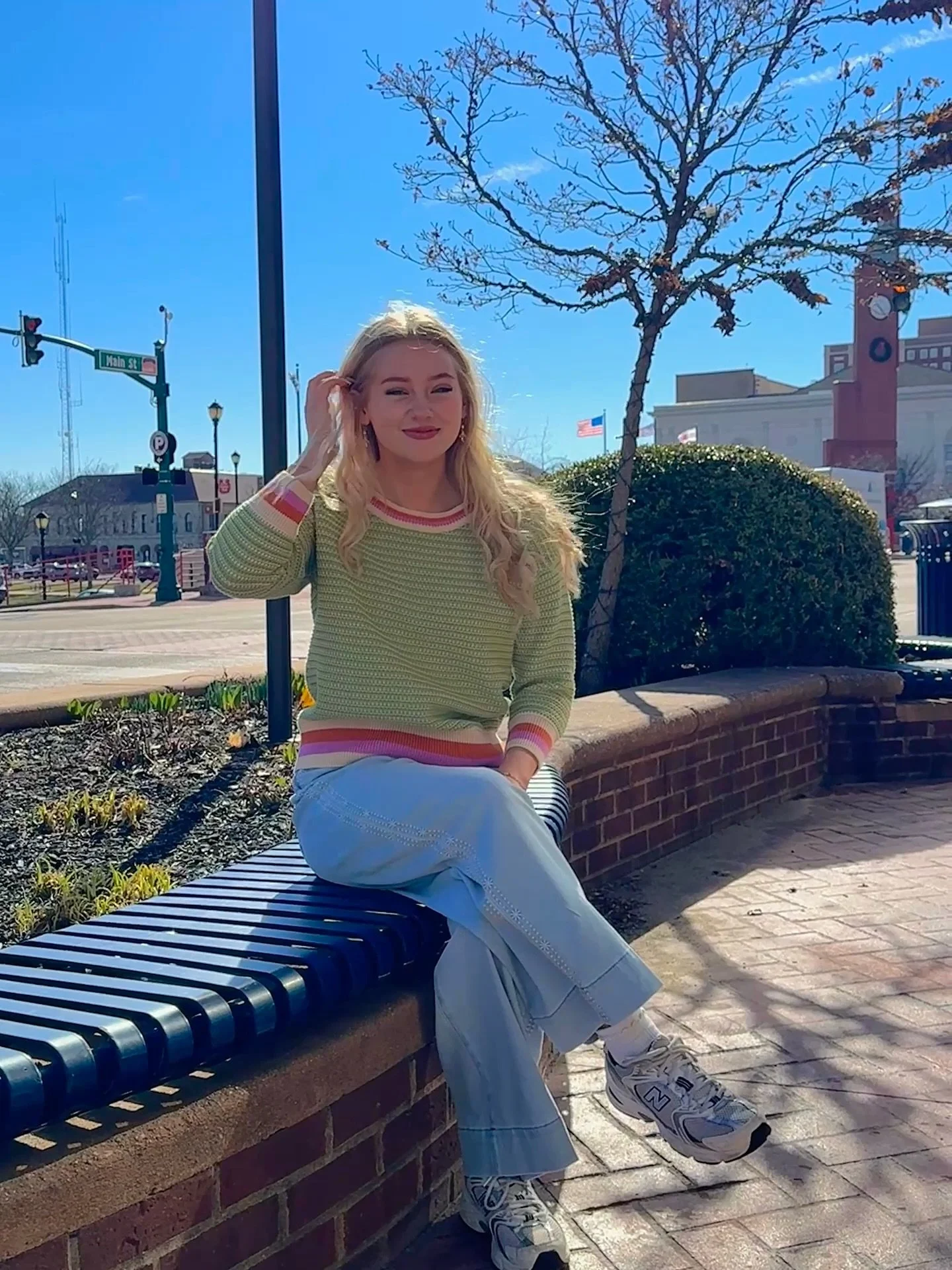 We&rsquo;re feeling the spring fever at Stephenson&rsquo;s!! While we know this beautiful weather may not be here for long this time around, we are gearing up for a colorful season to come 💚🩷

#spring #springfever #sunshine #warm #warmweather #styl