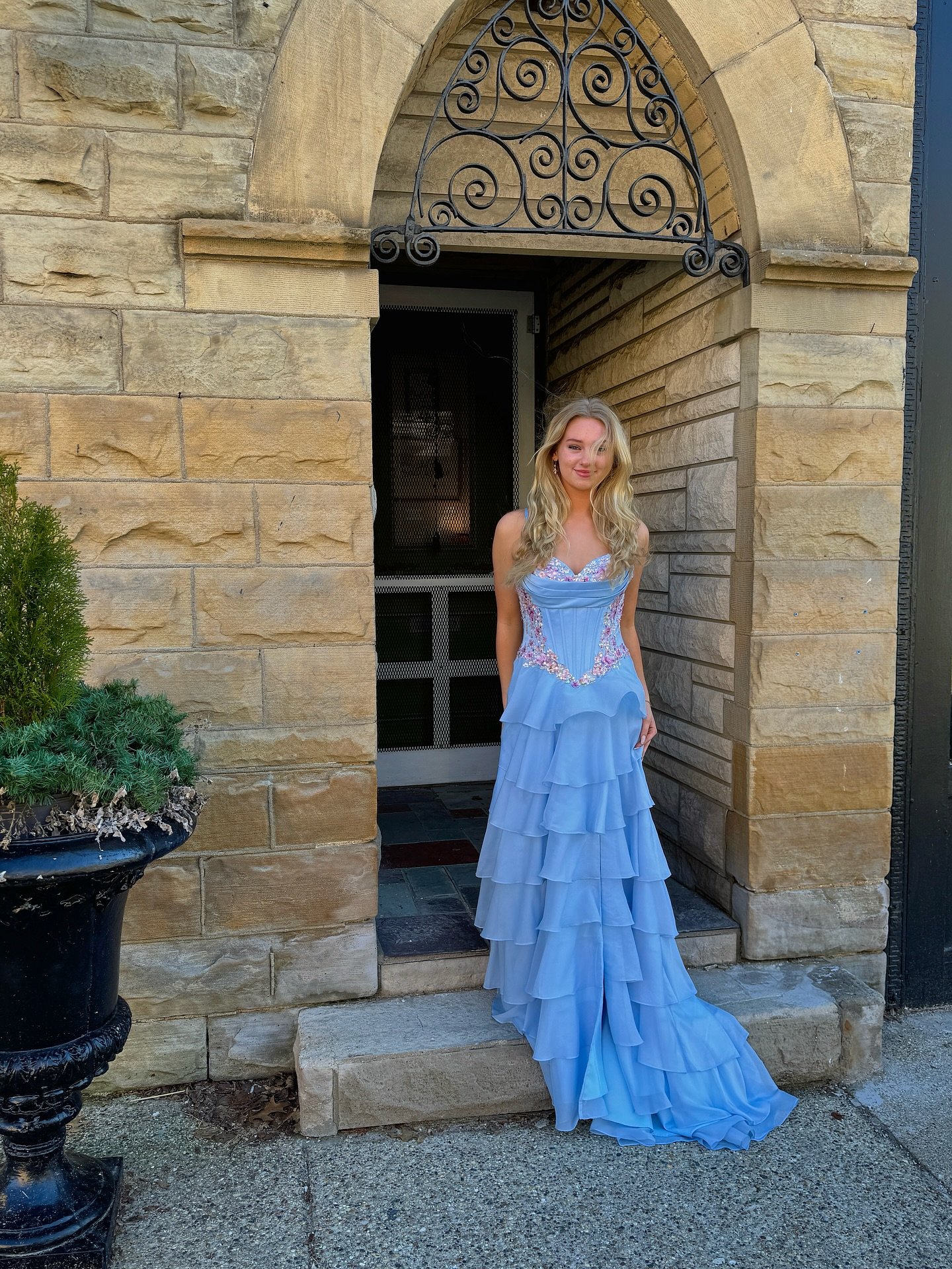 feeling blue 🩵
We are loving this tiered blue dress with floral embroidery by Dave and Johnny! 

#prom #promdress #blue #gown #formal