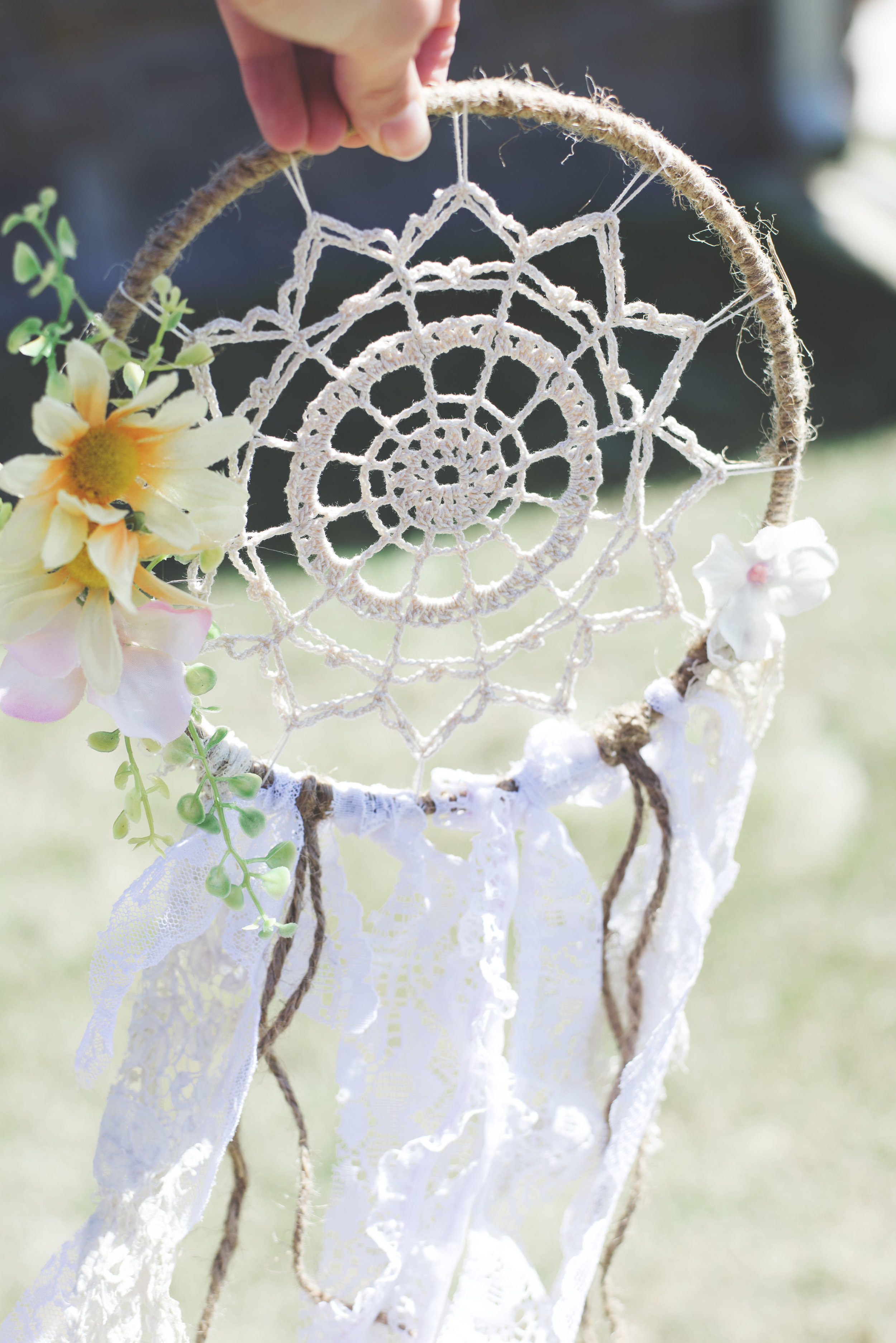 Crochet Dreamcatcher: Decorate your house with this pattern for