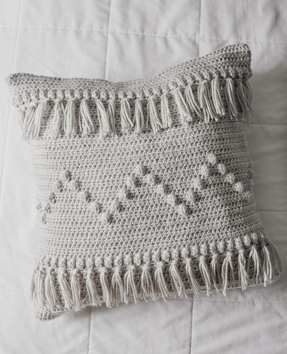 round pillow crochet pattern CROCHET PILLOW PATTERN circle pillow fringe Poppy Shop throw pillow