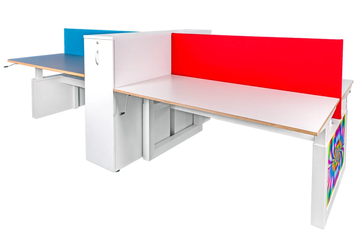 Bureau 6 gespiegeld klein_.jpg