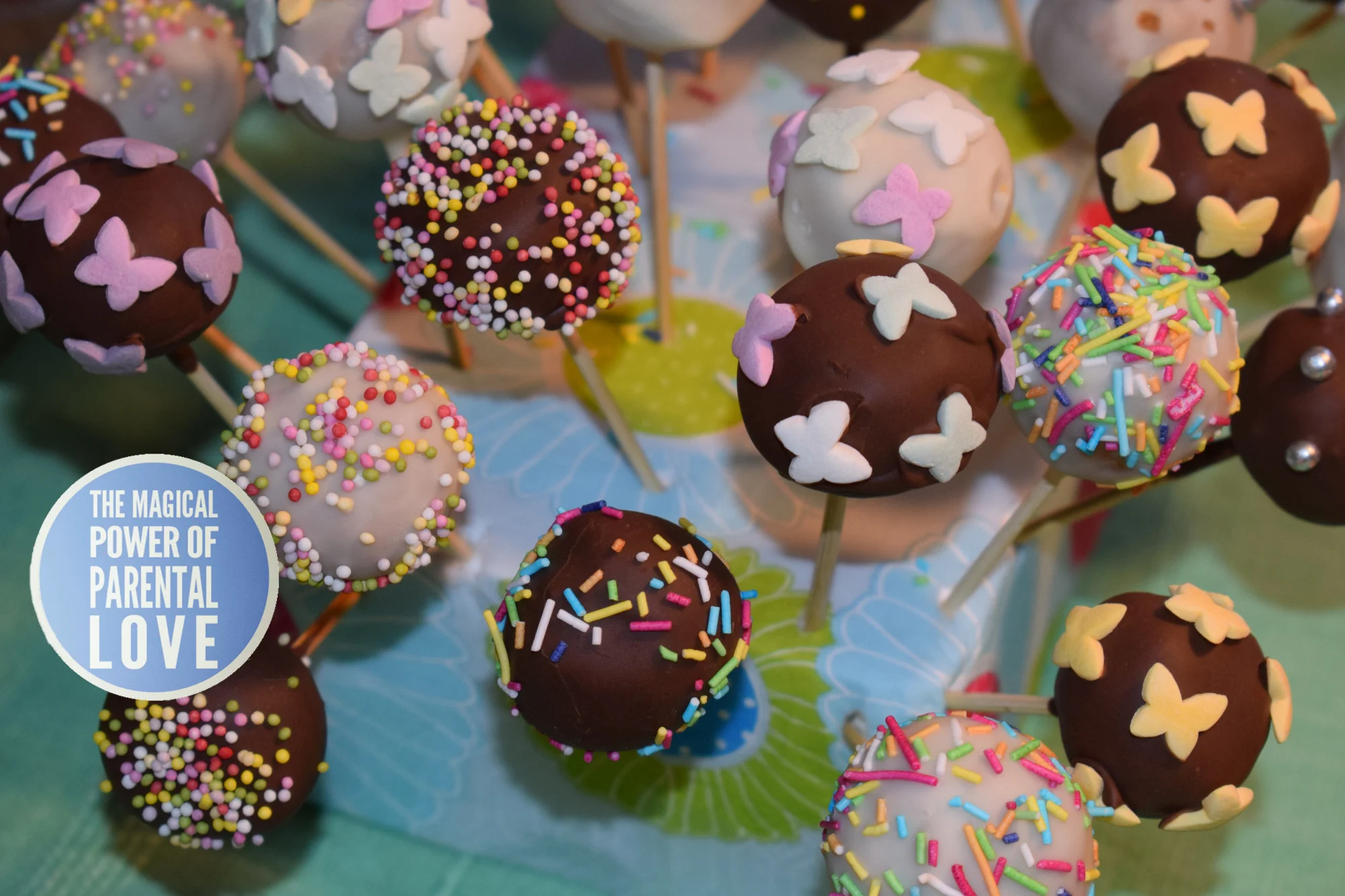 No-Bake Chocolate Cookie Pops Recipe -  Perfect For Kids' Birthday Party!
