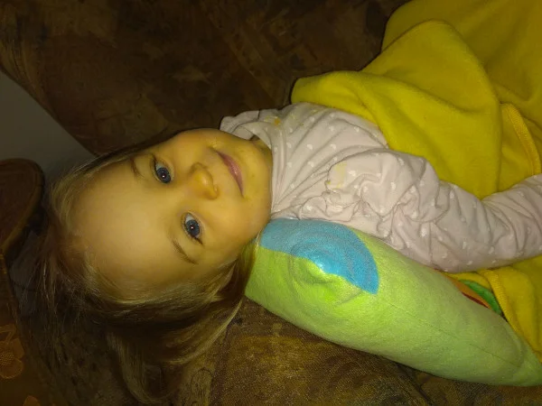 Baby And Toddler Sleep - At What Age Should A Child Use a Pillow?