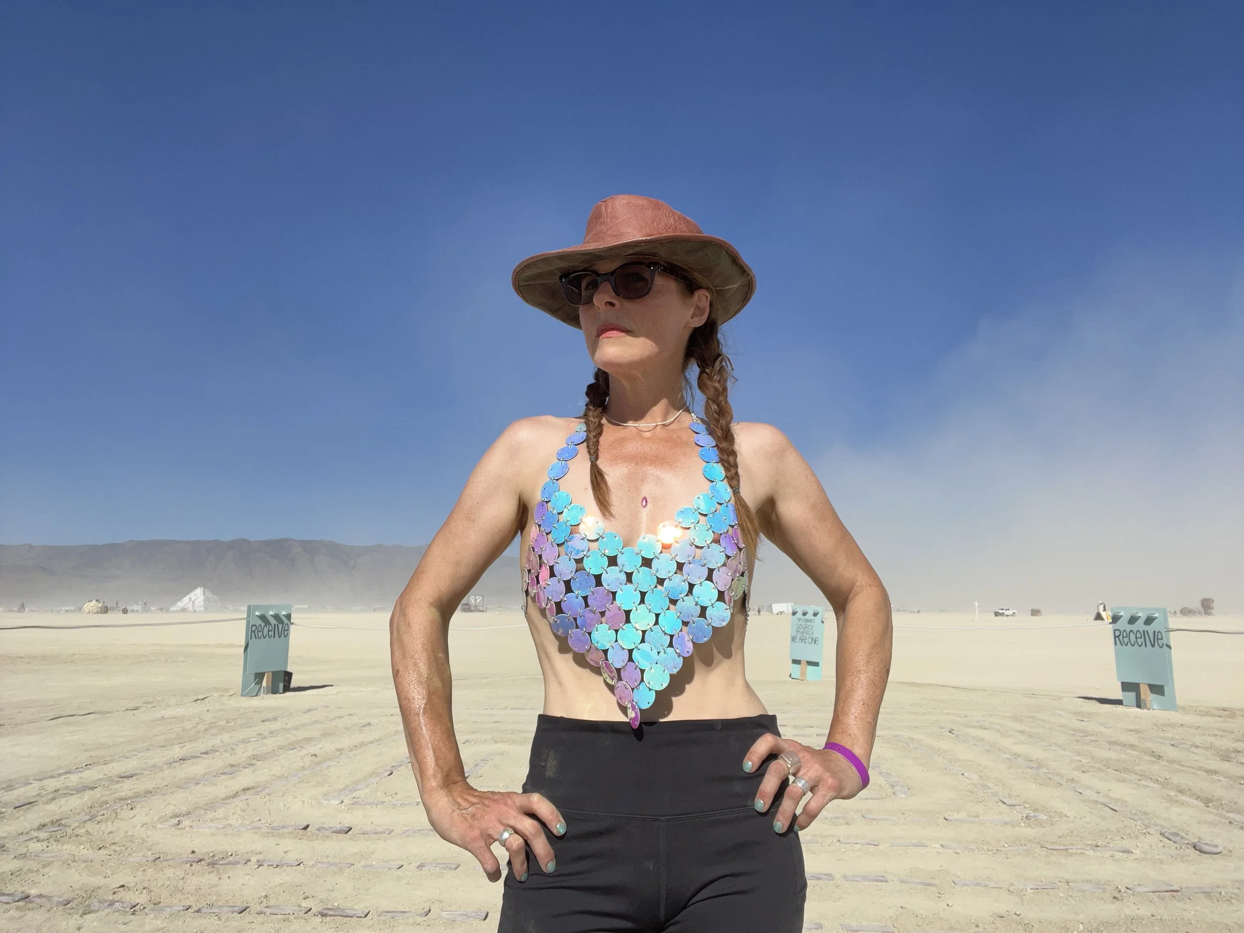 Source Energy_Dusting Tiles_Selfie_Lab Background_8.31.22.JPG