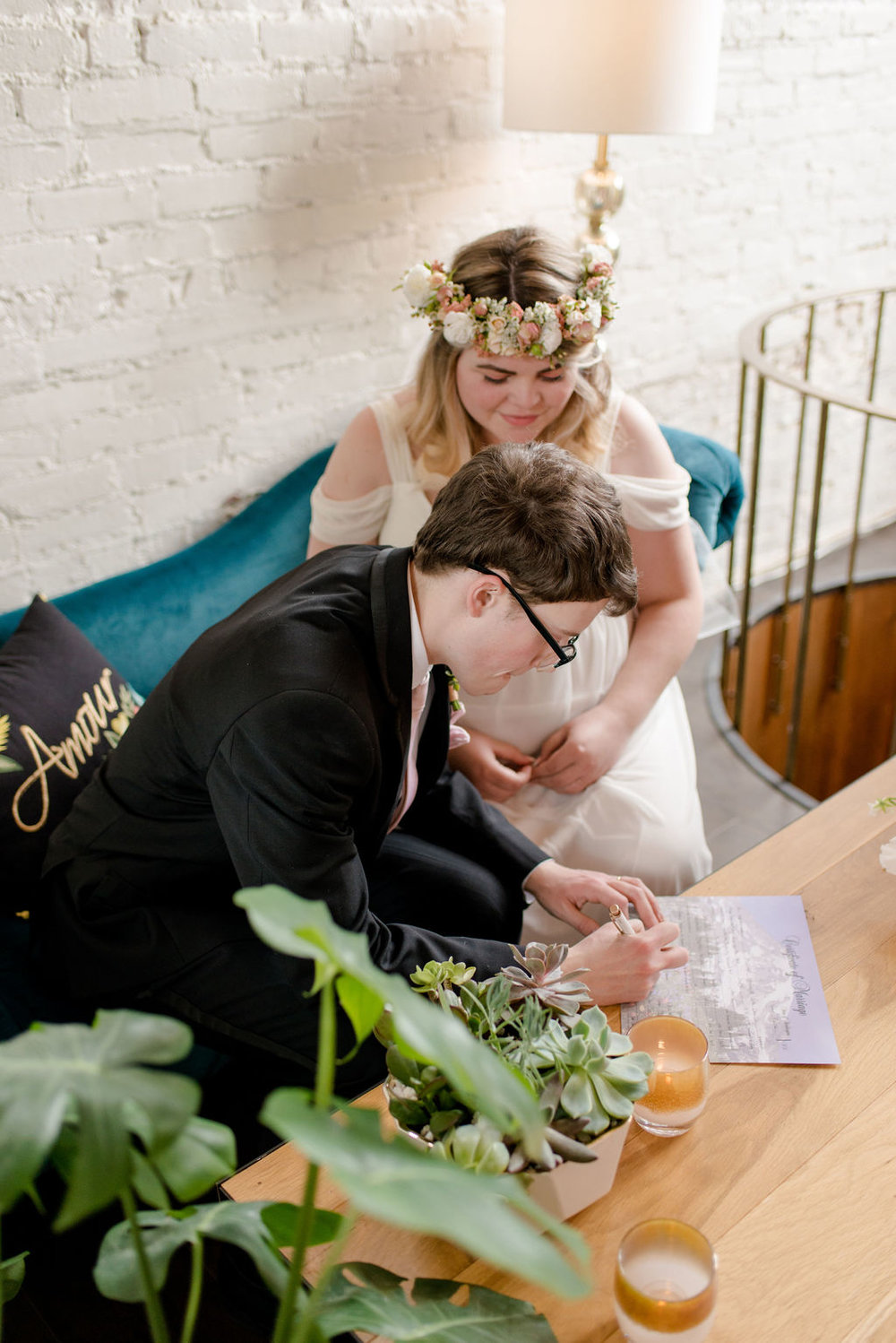 Signing certificate of marriage