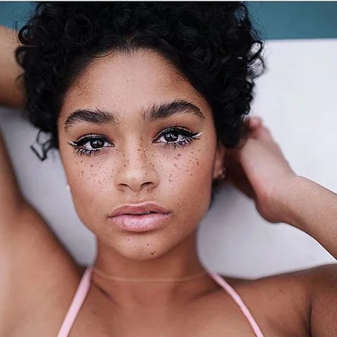  Shot by Paul Weaver 