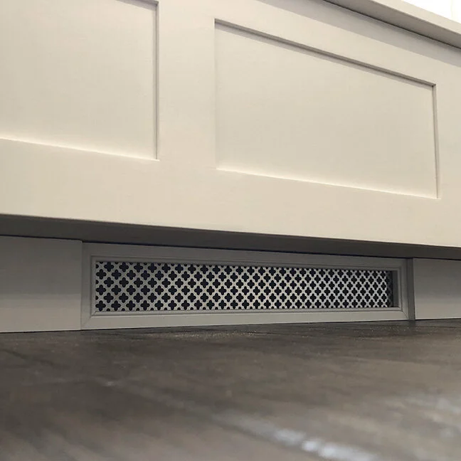 Shaker bench with air duct venting