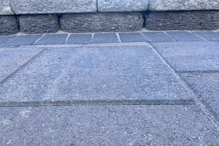 How to Eliminate Gunite Pool Stains: Expert Cleaning Guide