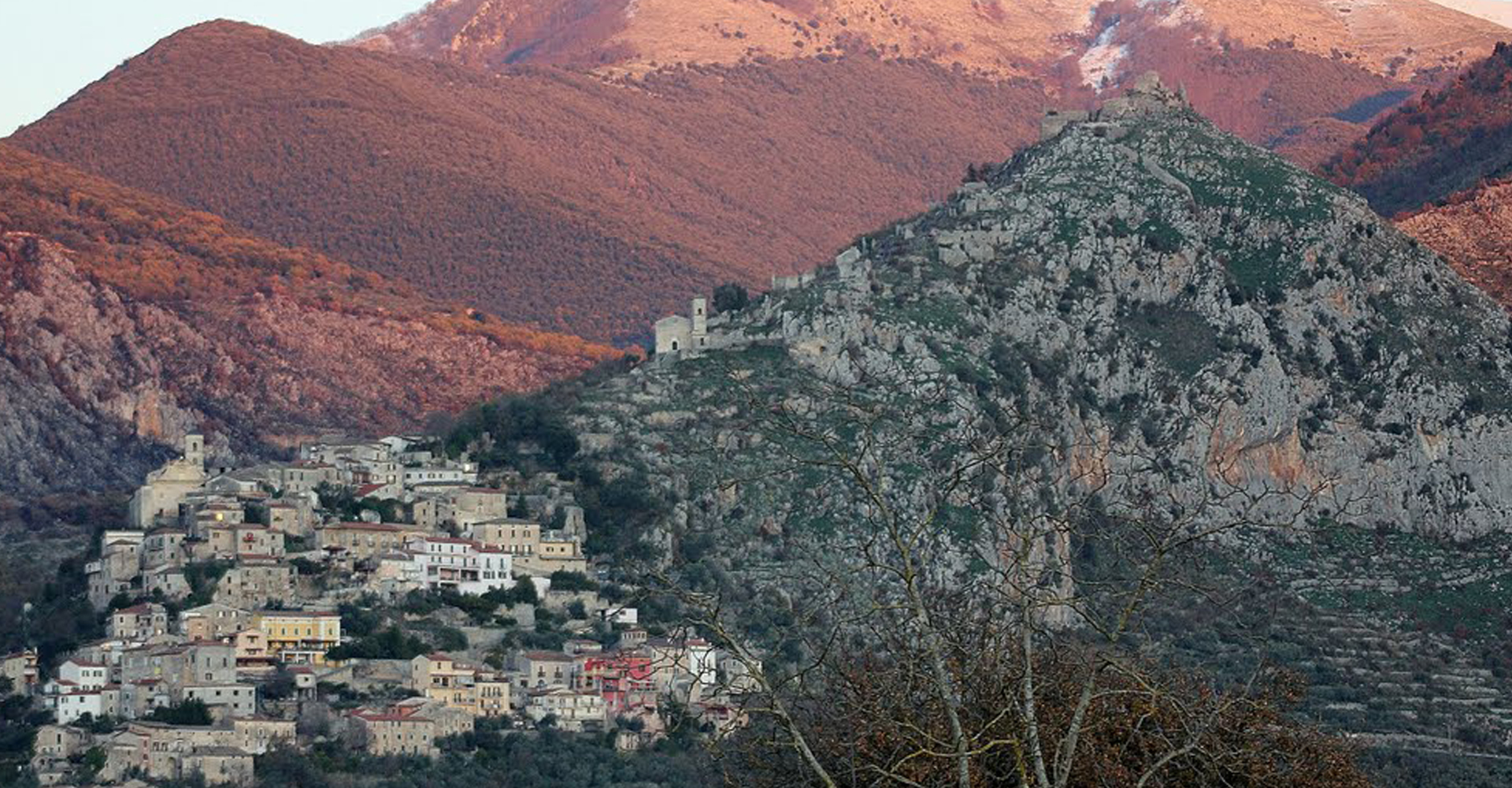 View of Roccasecca.jpg