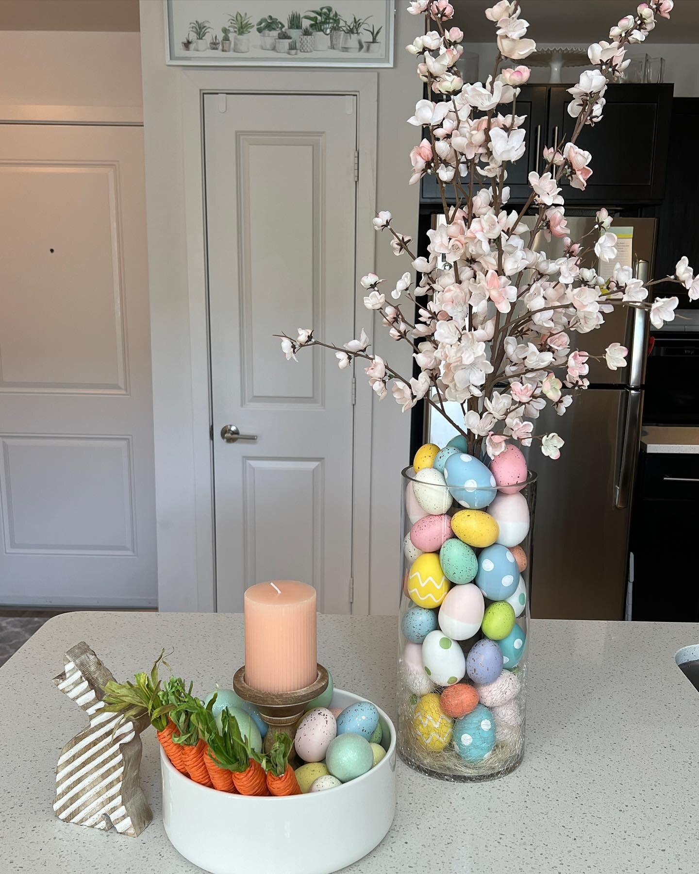 Wishing everyone a sweet and hoppy Easter! 🐣🐇💐

[#eventsbeyond #eb #holidayentertaining 
#easter #holiday #eastersunday #Eastercelebration #happyeaster 
#easterbunny #easterdecor #easterflowers #easterbasket #eastercandy #easteregghunt #eastereggs