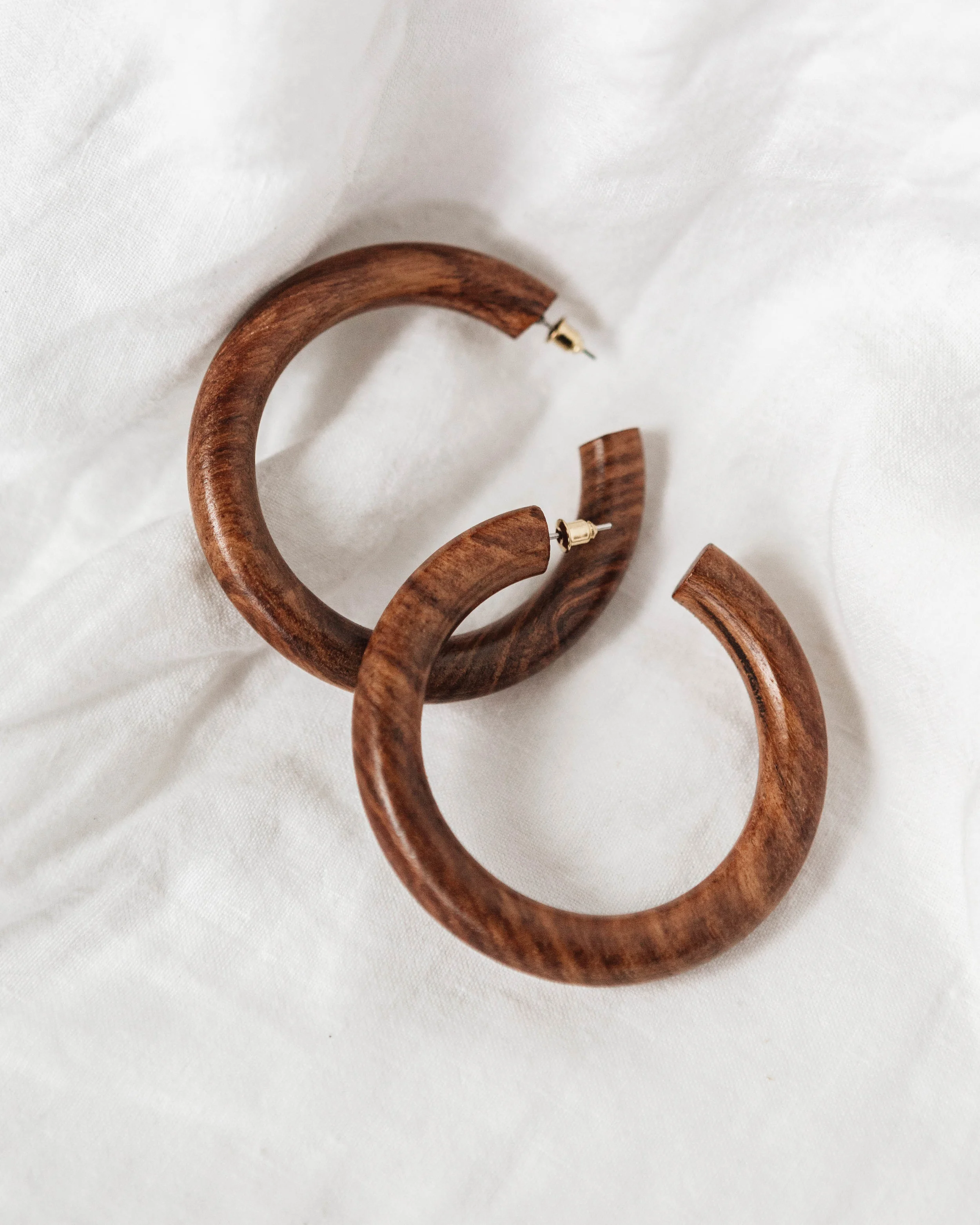 Earrings_OnLinen-21.jpg