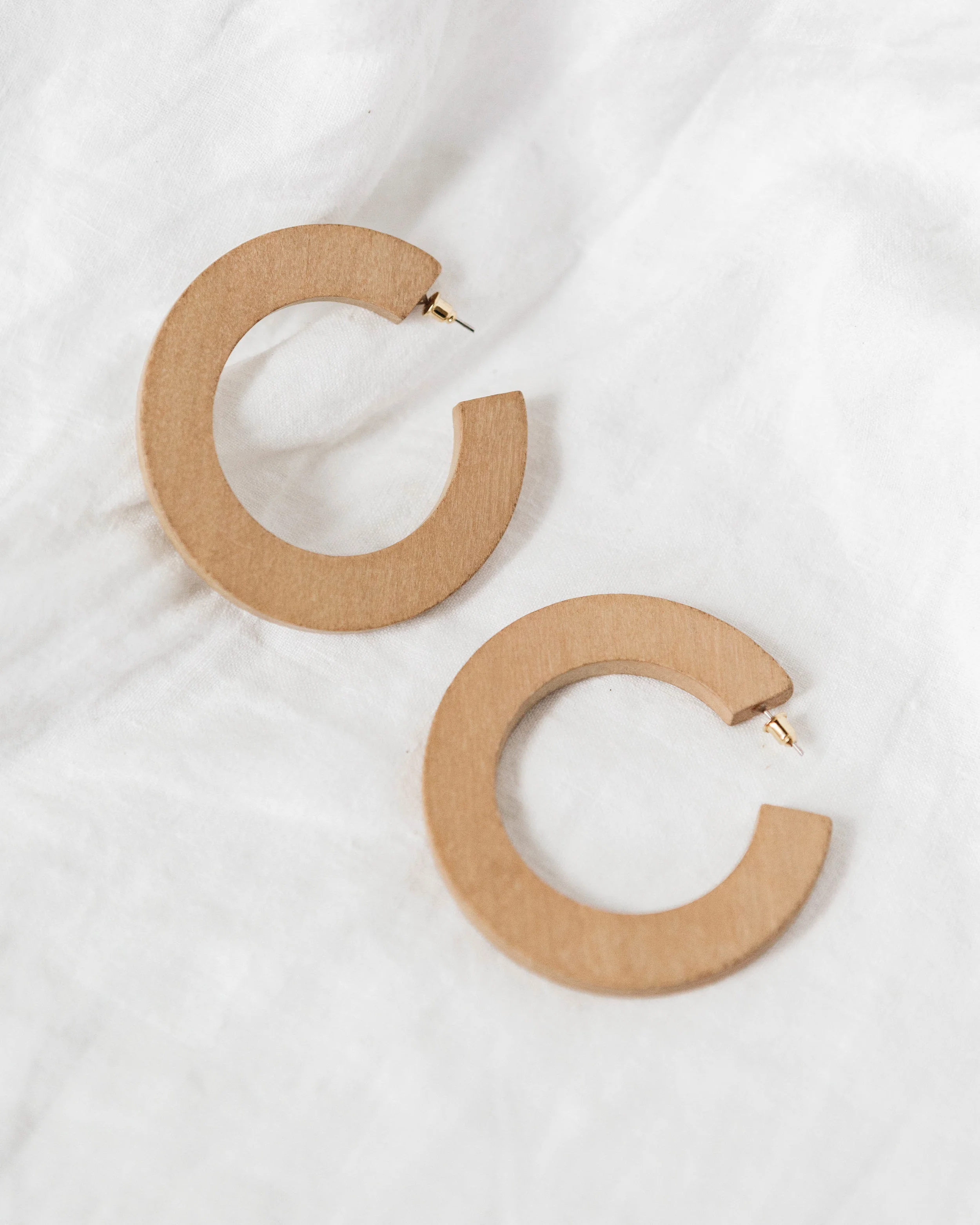 Earrings_OnLinen-19.jpg