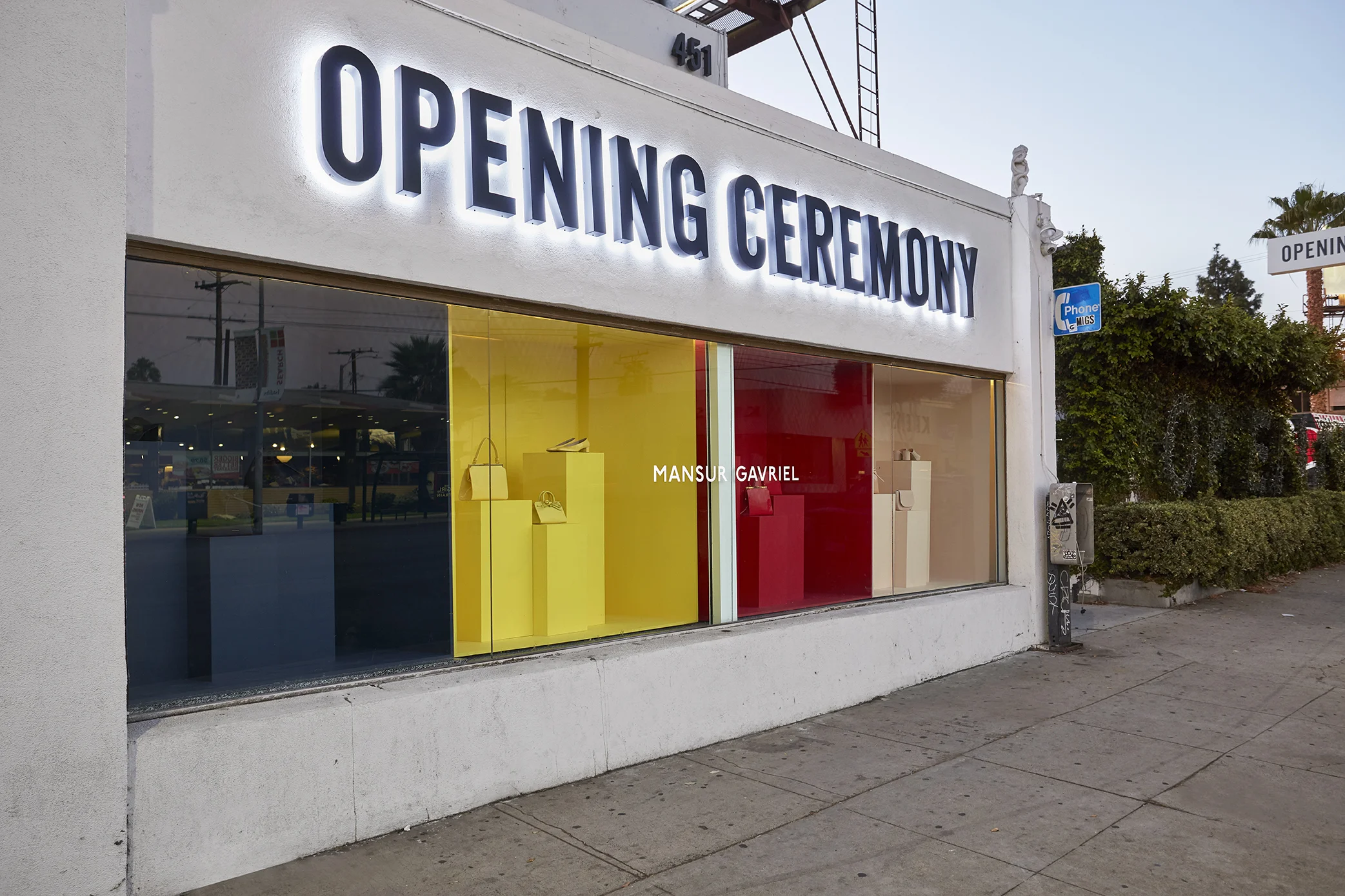 MG X OCLA WINDOW & INTERIOR DISPLAY