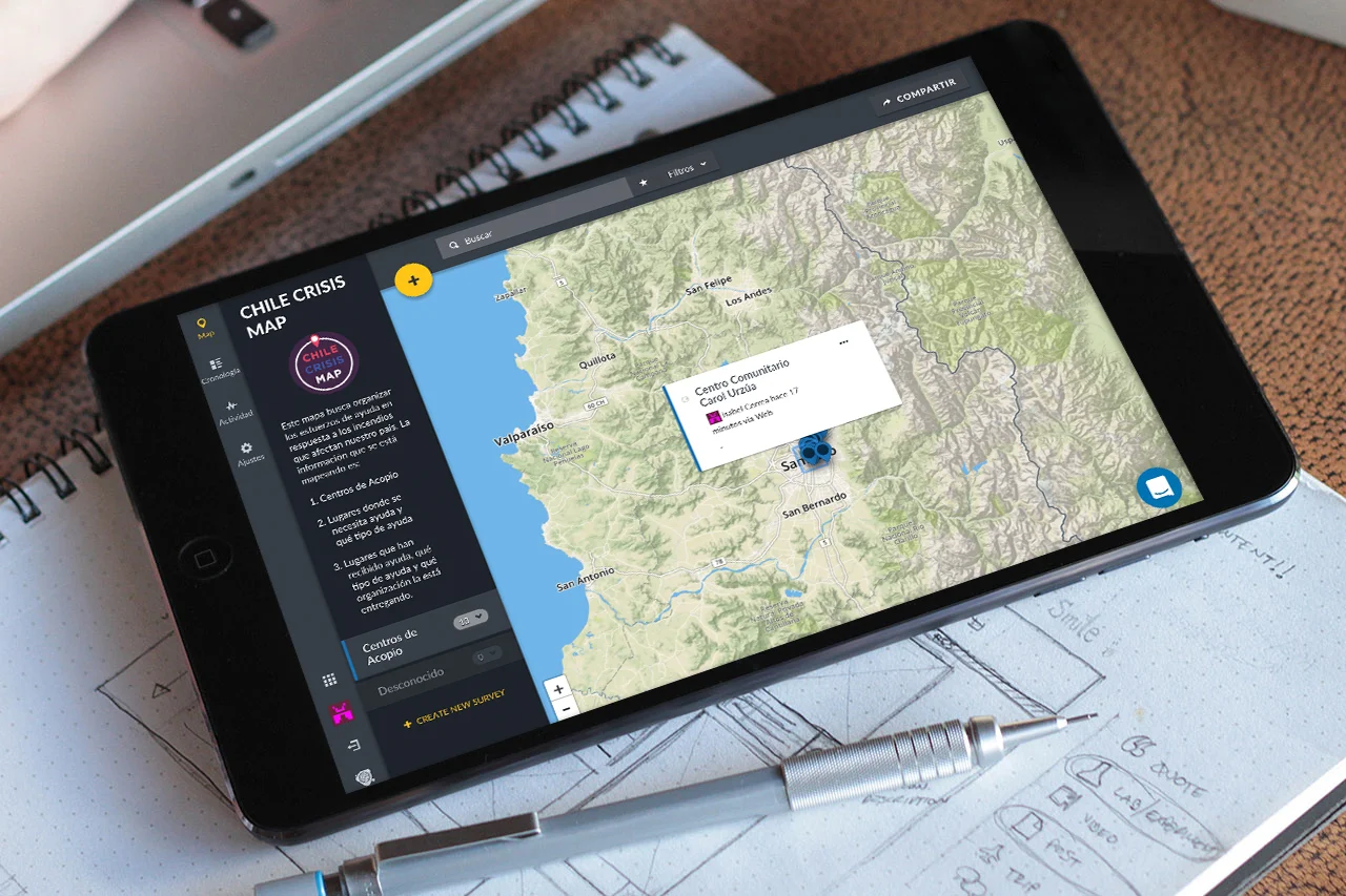 How can maps help organizing aid efforts in emergencies?