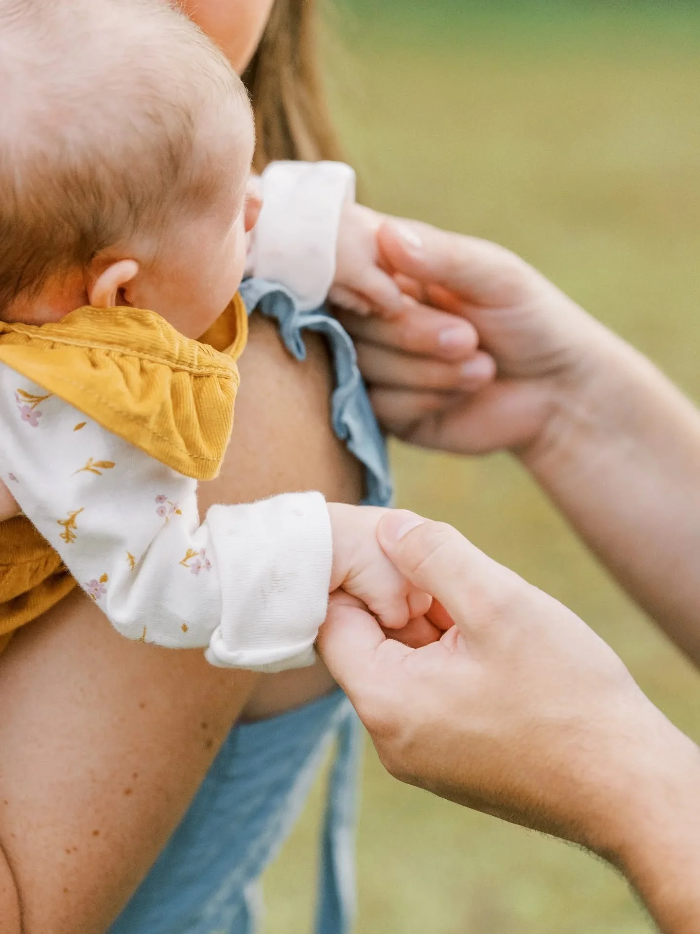 Fall Mini season may be at a close, but my Tree Farm Minis are still available 🌲

Snag your spot now at the link in my bio!

#atlantamoms
#atlantaphotographer #AtlantaFamilyPhotographer #mariettaphotographer #sandyspringsphotographer
