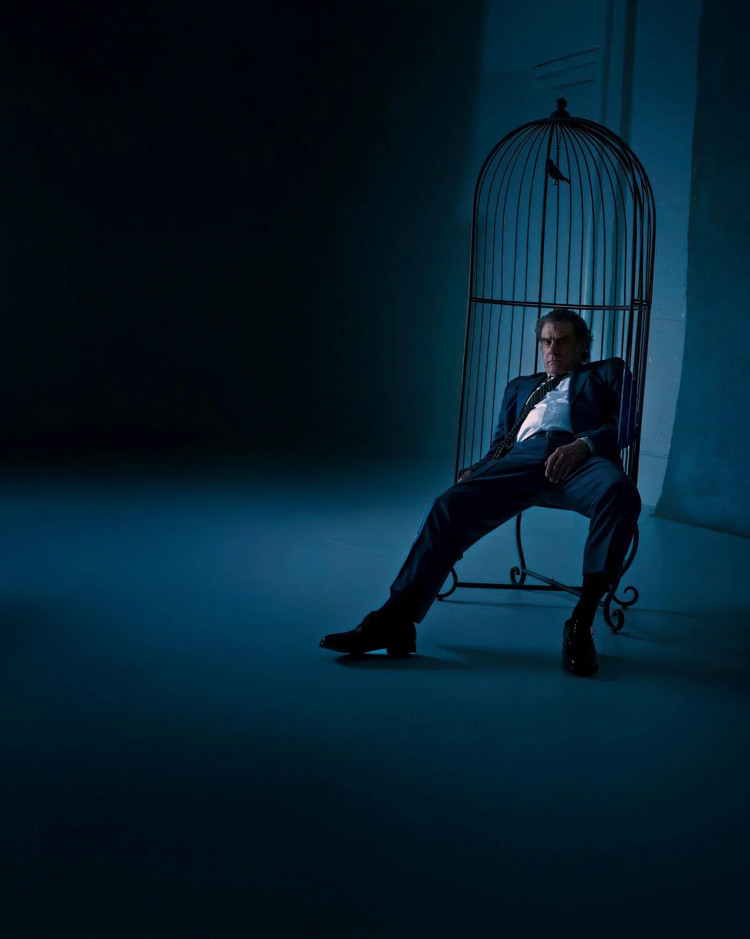 016+Portraits_190+NEW-GEN-ADD-all-around-him-09+LIQ-L-edge-window+FLAT+clean-floor+BKGD-DK-02+BKGD-DK-cont-02+ADD-DK-edge-to-L-cage-bars-57x+delete-UL-window-SharpenAI-Softness.webp