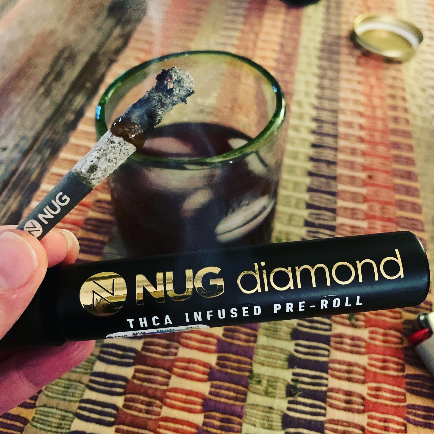 Happy danksgiving to you. Shine gratitude bright like a @nug diamond. 💎💚💨

#casuallybaked #danksgiving #nugdiamonds #highsociety #premealchill #diamondclub #oakland #cannabis