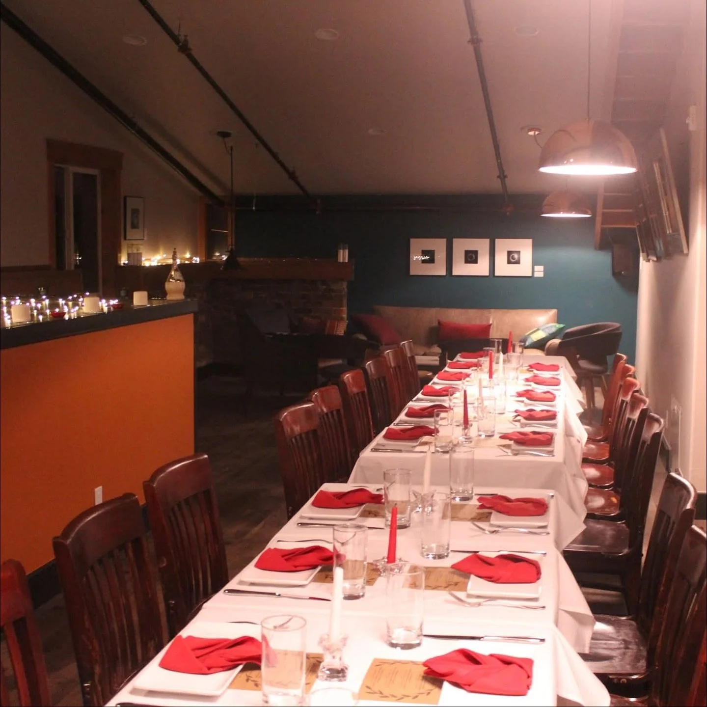 Looking for the perfect spot to celebrate the season? Our private dining room is ready for festive dinners, office parties, and any holiday gathering you want to make special. The lights are warm, the table is set, and the food is always worth talkin