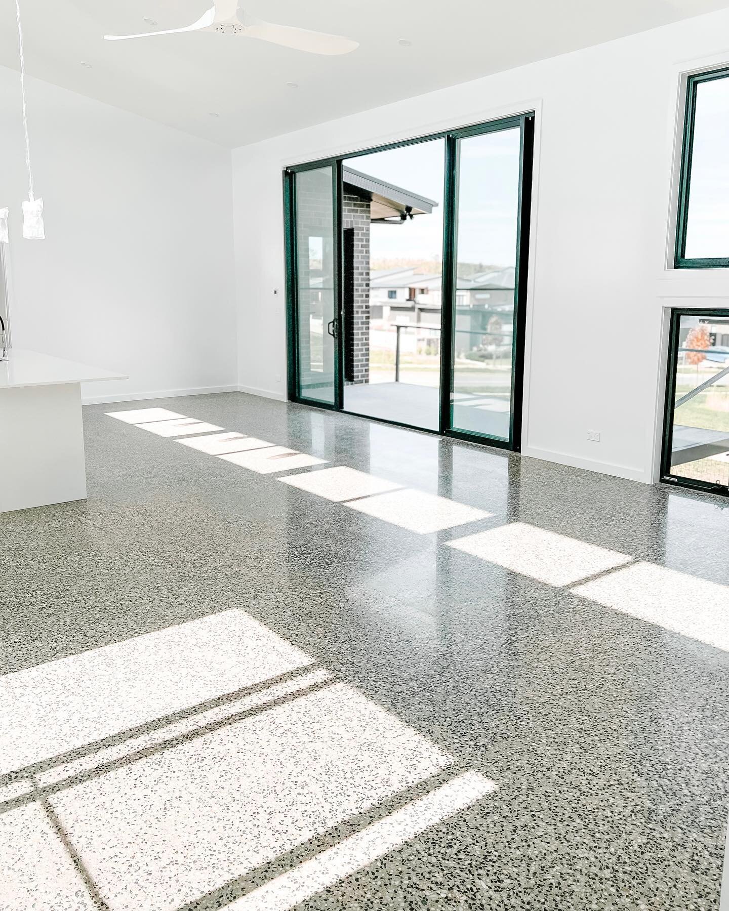 Ready to be styled to your liking 🫶🏽

Completed in Taylor, ACT by @ruffrockpolishedconcrete 

#concretedecor #concretefloors #polishedconcrete #homedesign #homeinspiration #modernhome