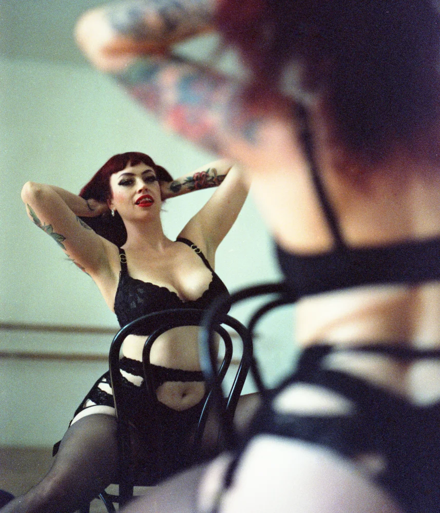 P67_Cinestill800_Viola_008D.jpg