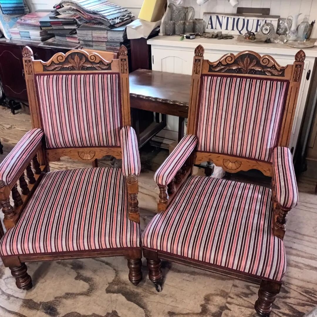 His and hers antique arm chairs recovered in @warwickfabrics martel desert..
#undercoverupholstery #warwickfabric #antique