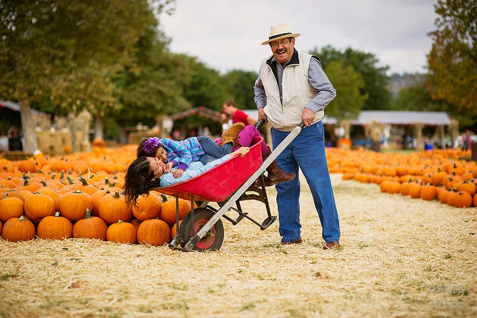 0062_cumple_suegro_bates-nut-farm-pumpkin-patch_101013-edit