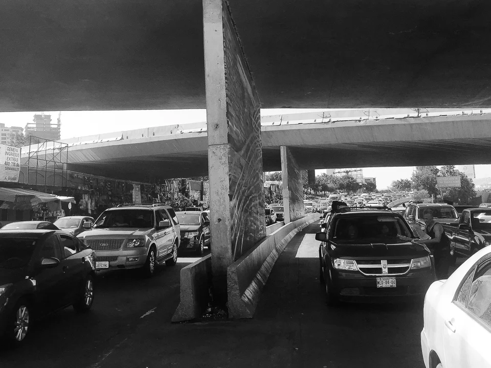 COBIJO EN LA FRONTERA