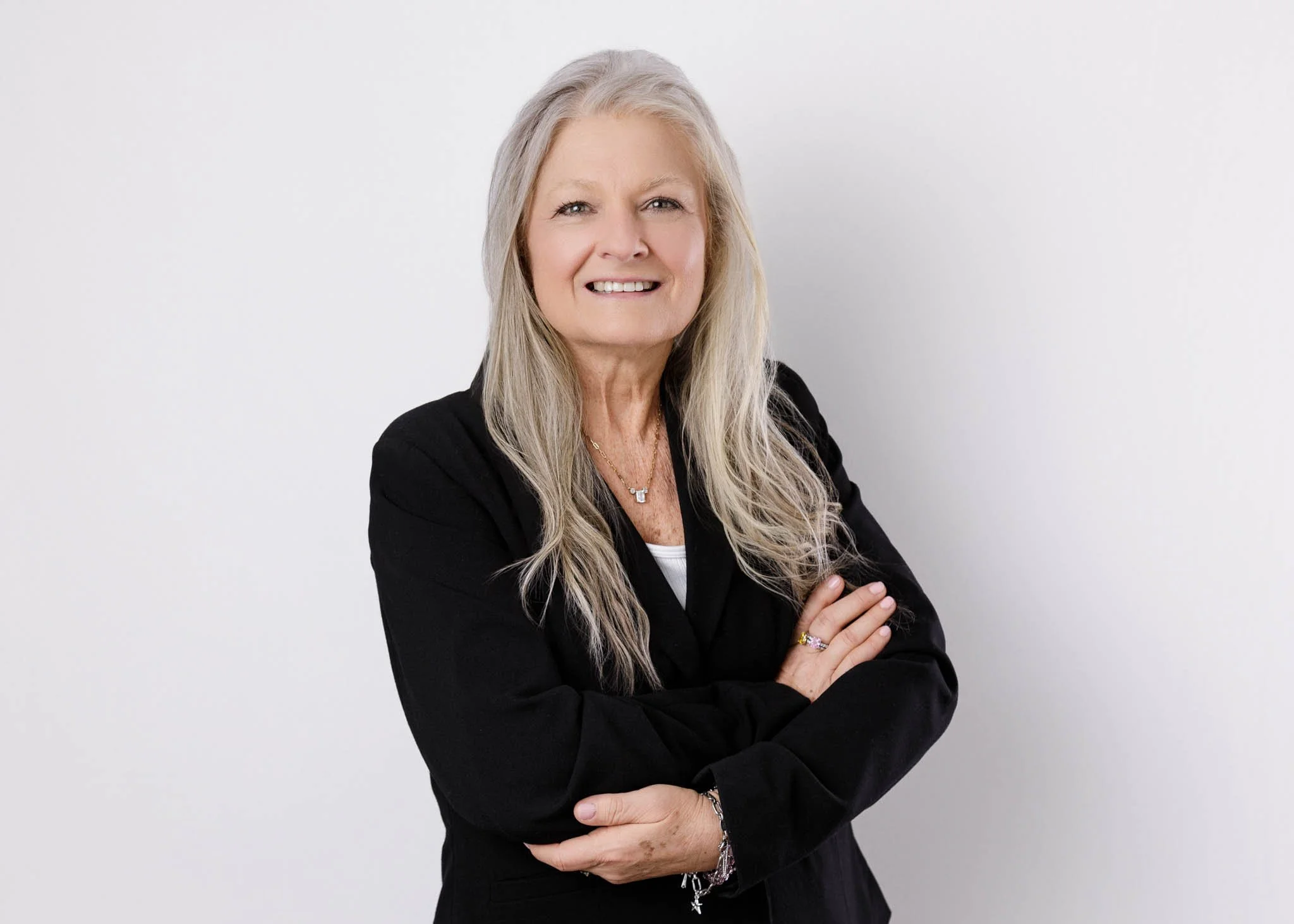 erinvalknerphotography-new-braunfels-headshot-personalbranding-photographer.jpg