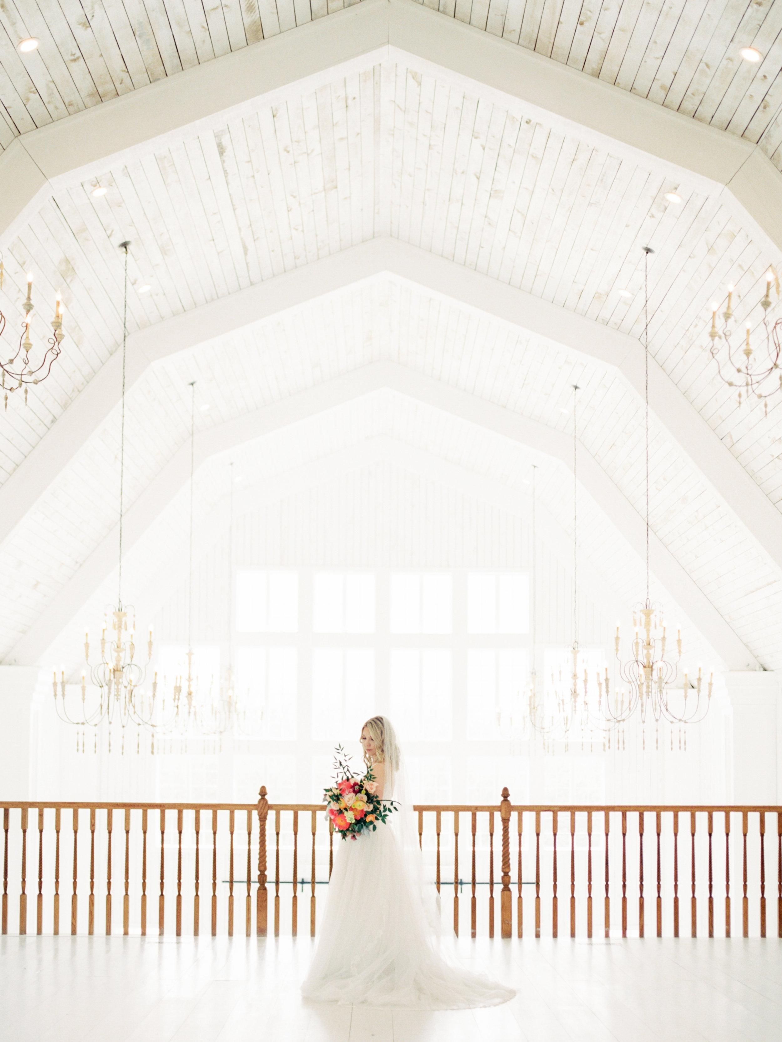THEWHITESPARROWBARN_CHUALEEPHOTOGRAPHY_DALLASWEDDINGPHOTOGRAPHER (26).jpg