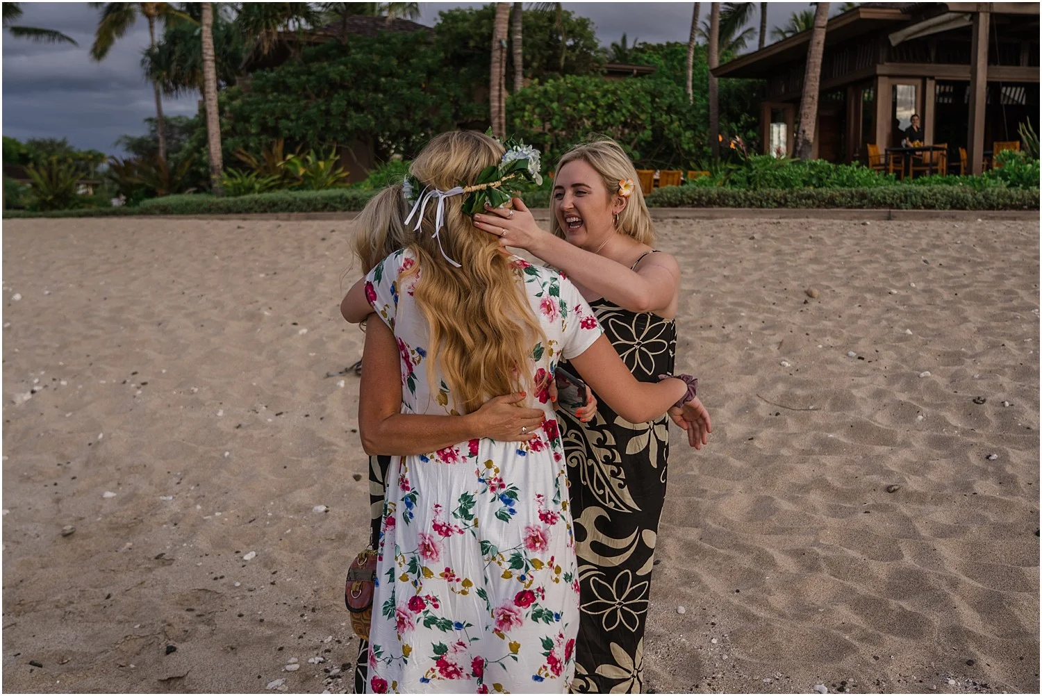 hawaiian-surprise-proposal-four-seasons8.jpg